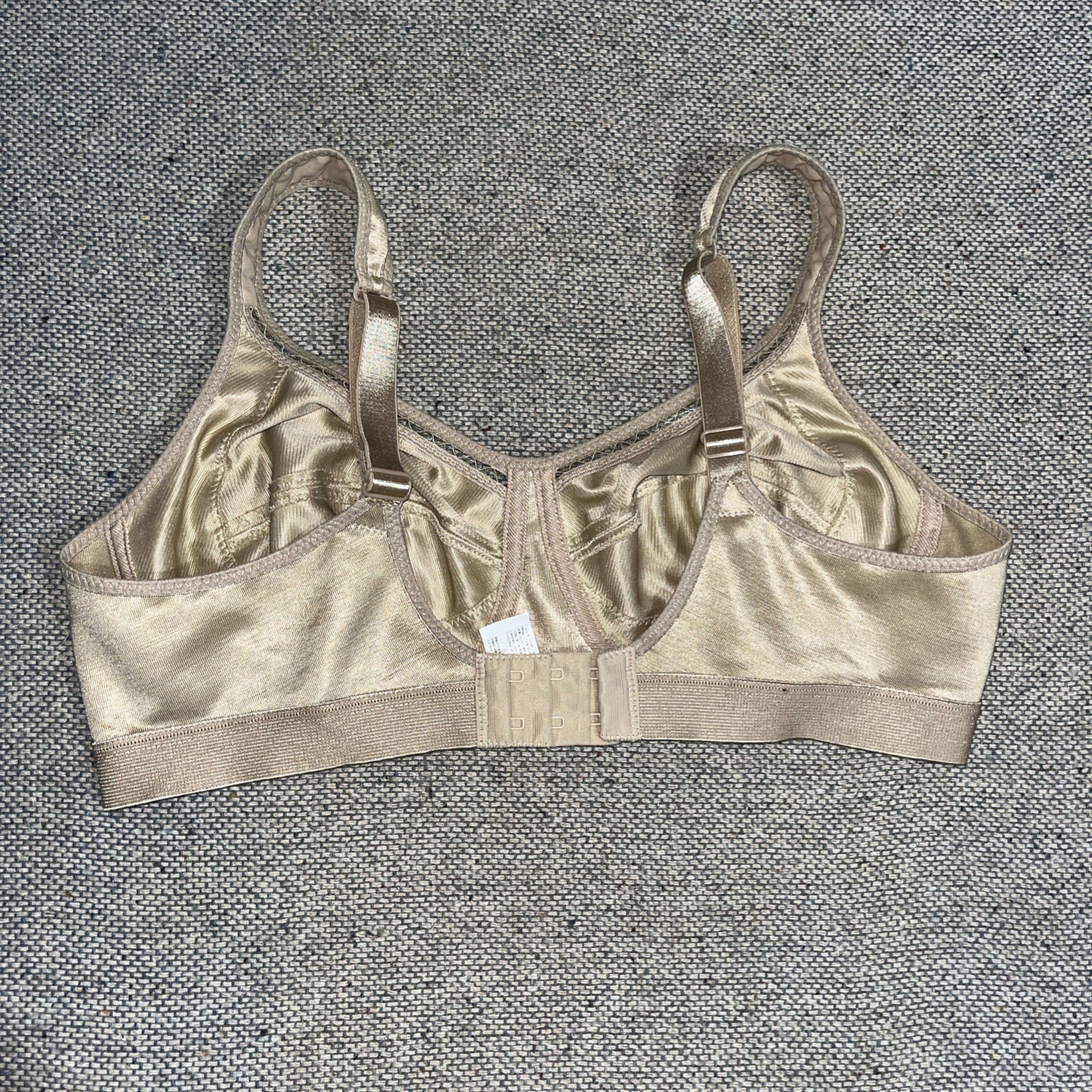 Shock Absorber 36B Champagne Support No Wire Free Sports Bra New