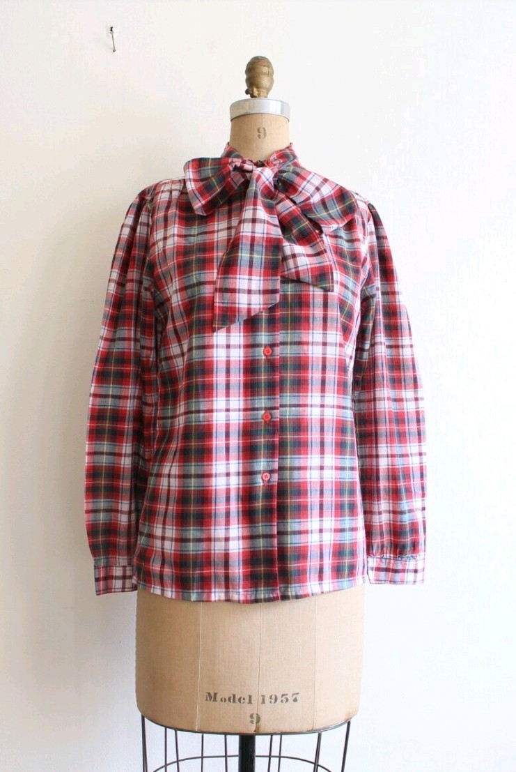 1960s Vintage Tartan Plaid Button Down Blouse with Pussy Bow Size Small-Medium