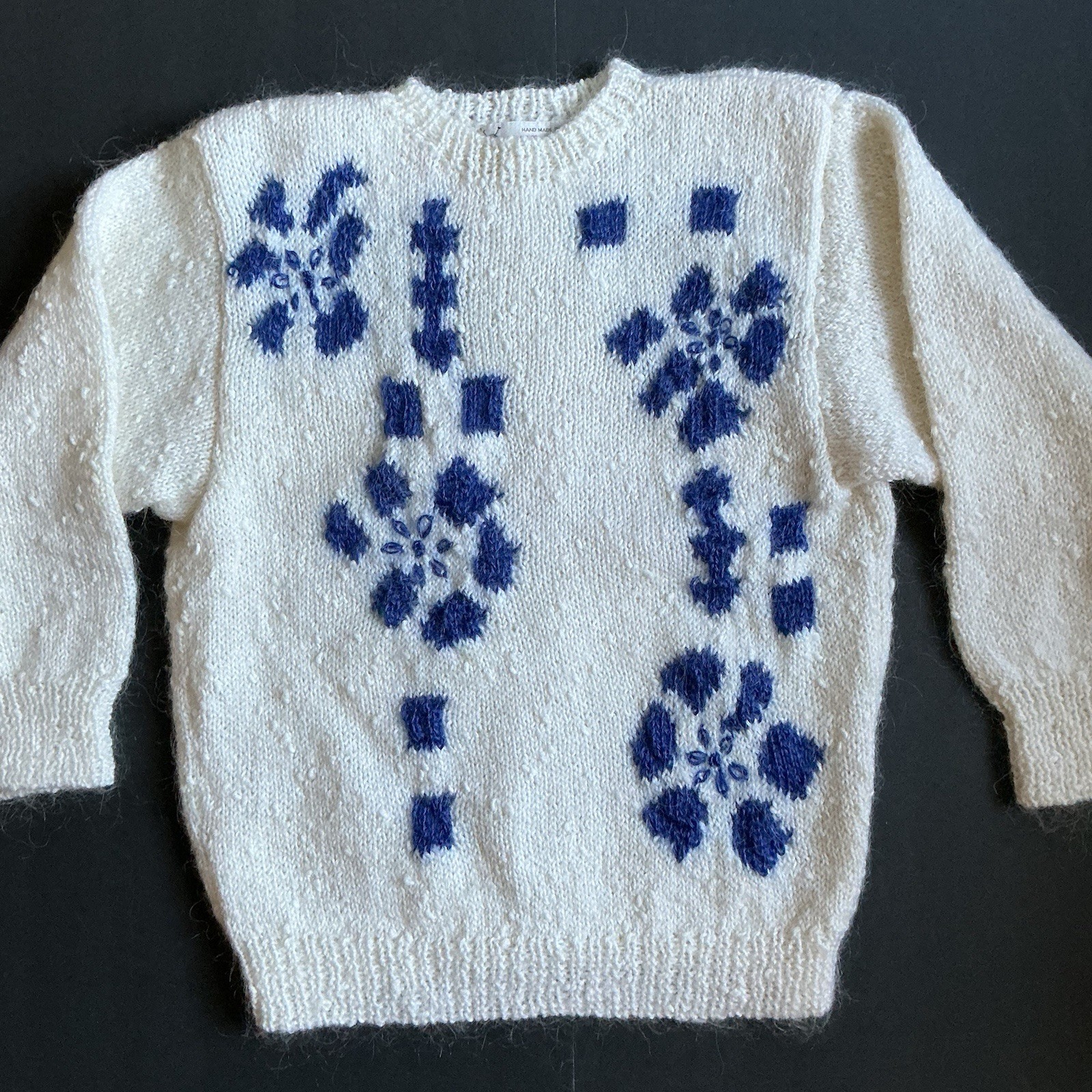 vintage hand knit nubby fuzzy cream white with blue flowers handmade small