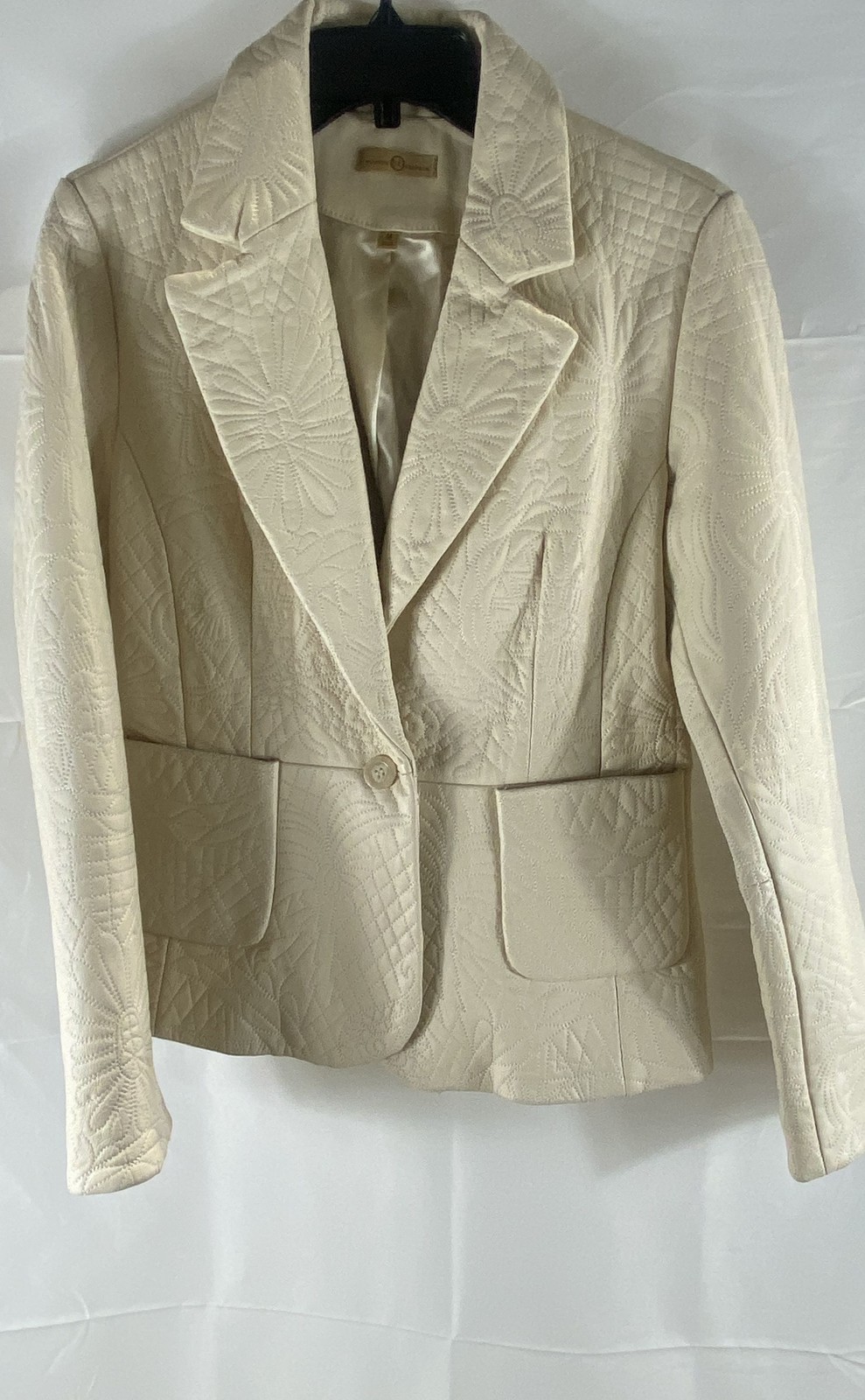 Vintage 90s Wilsons Leather Women’s Beige Embossed Floral Blazer Jacket Sz M