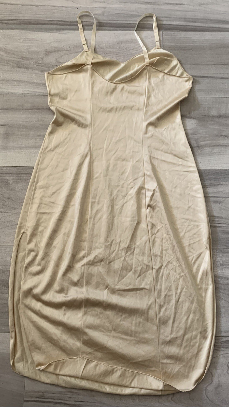Vintage Vanity Fair Full Slip Nylon Antron III Beige Nude S 32 Adjustable Staps