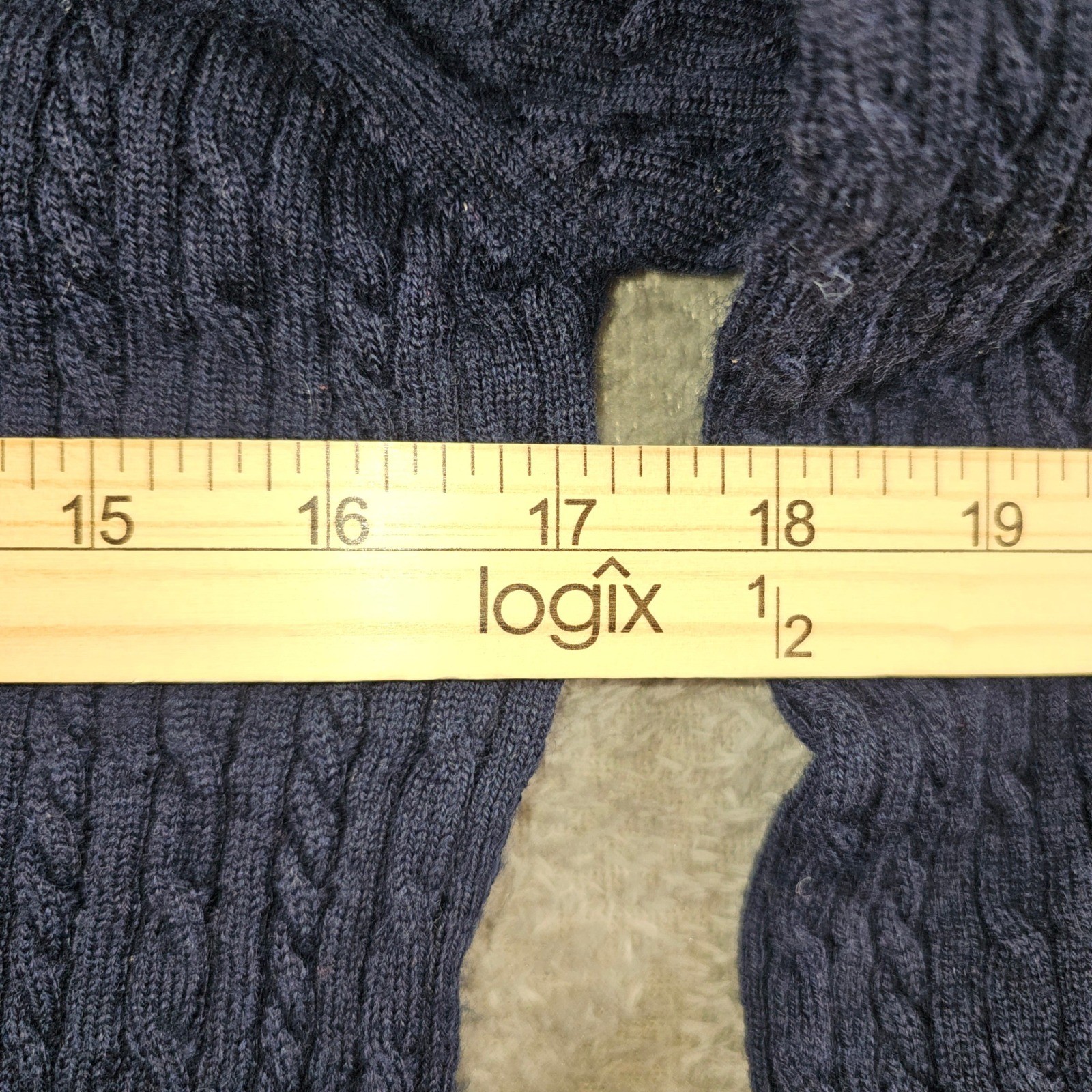 Pendleton Navy Blue 100% Merino Wool Cable Knit Crewneck Sweater Small Vintage