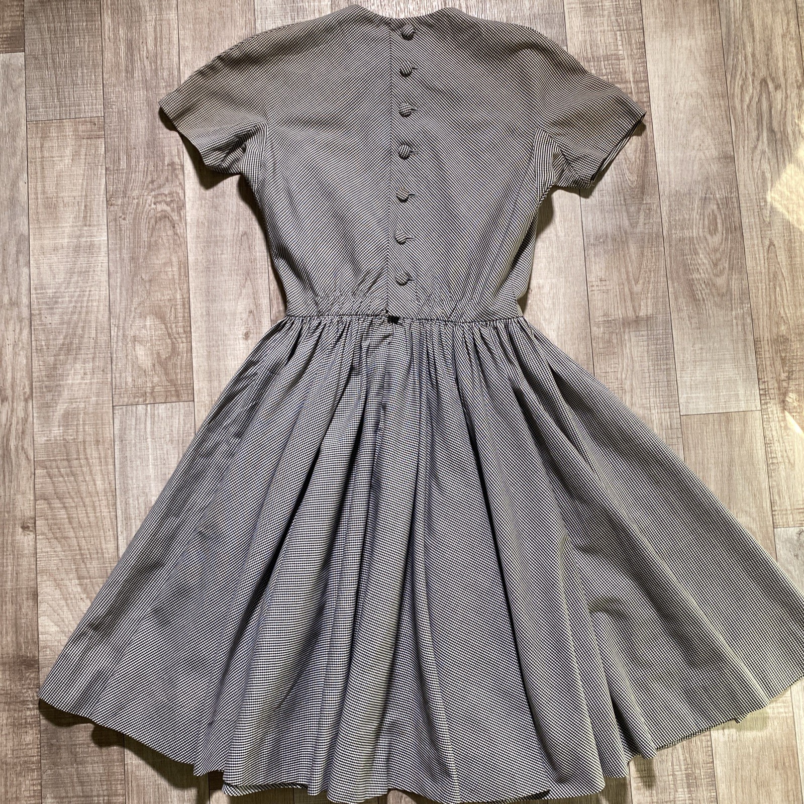 60s Neiman Marcus Dress Women’s M Flare Housewife Gingham Button Fallout Style