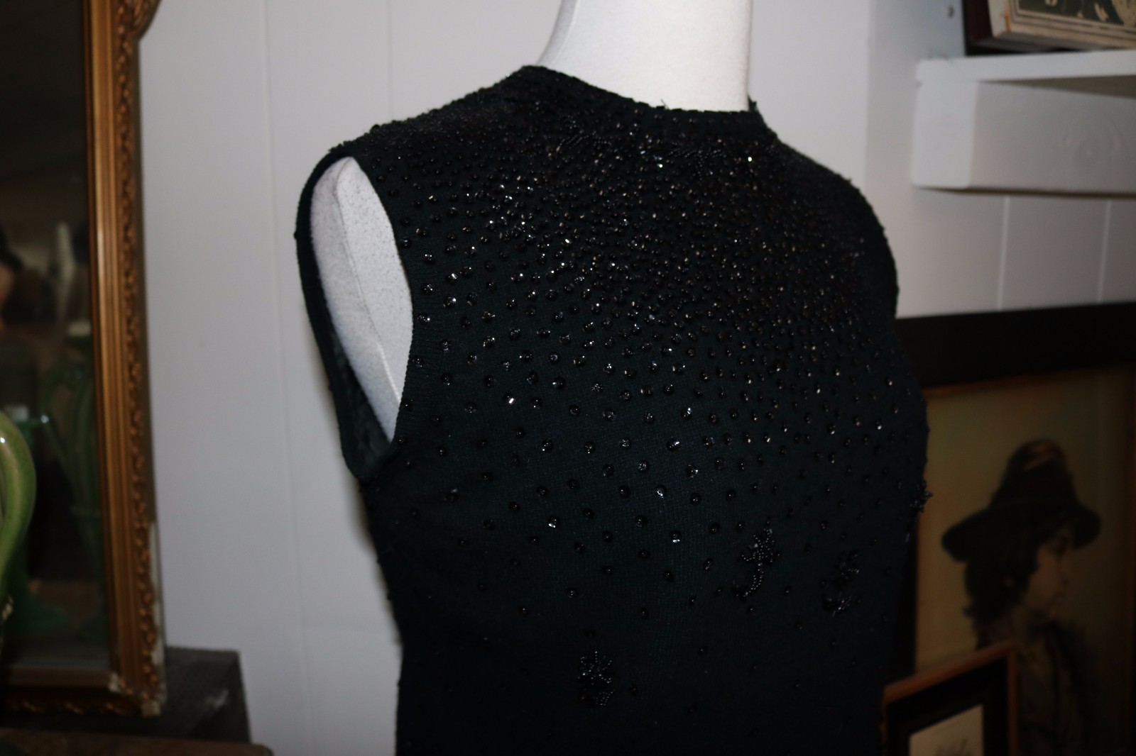 Pretty Black vintage beaded sequin sweater top