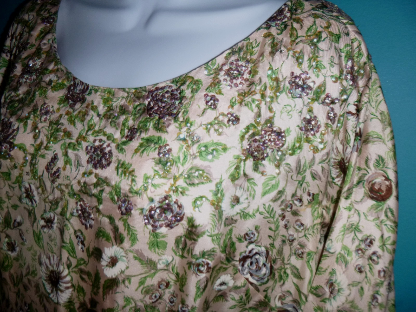 Vtg 1940s Pinkish Tan Silky Floral Dress Sequin Embellishment VOLUP Sz L/XL