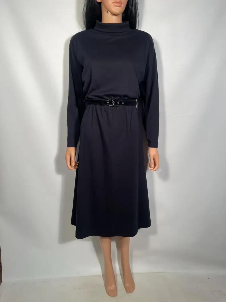 Vintage 1980s LL Bean Classic Simple Tshirt Material Black Dress Made In USA M