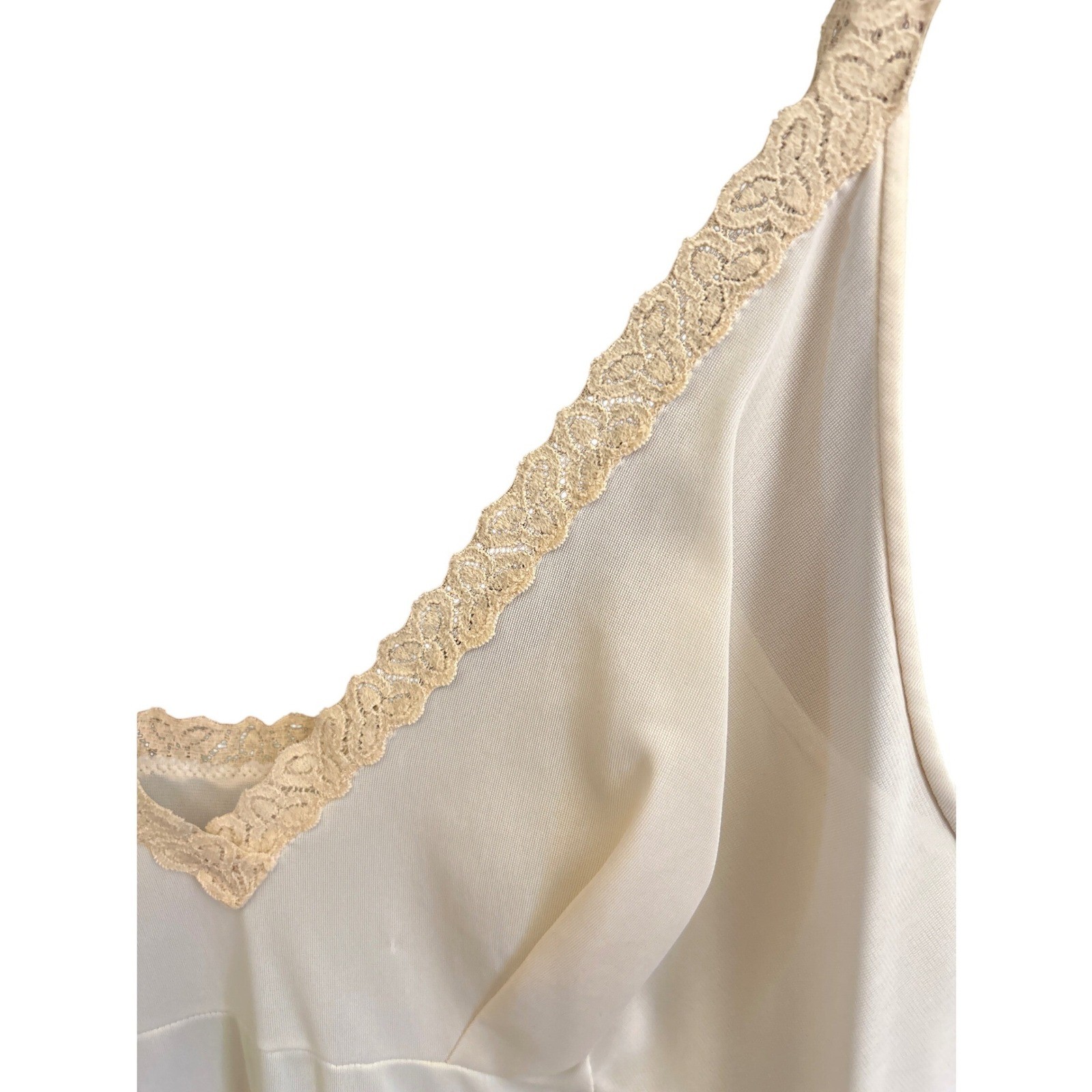 Vintage Vanity Fair Full Slip Dress Lace Trim Coquette Cottagecore Cream 36 L