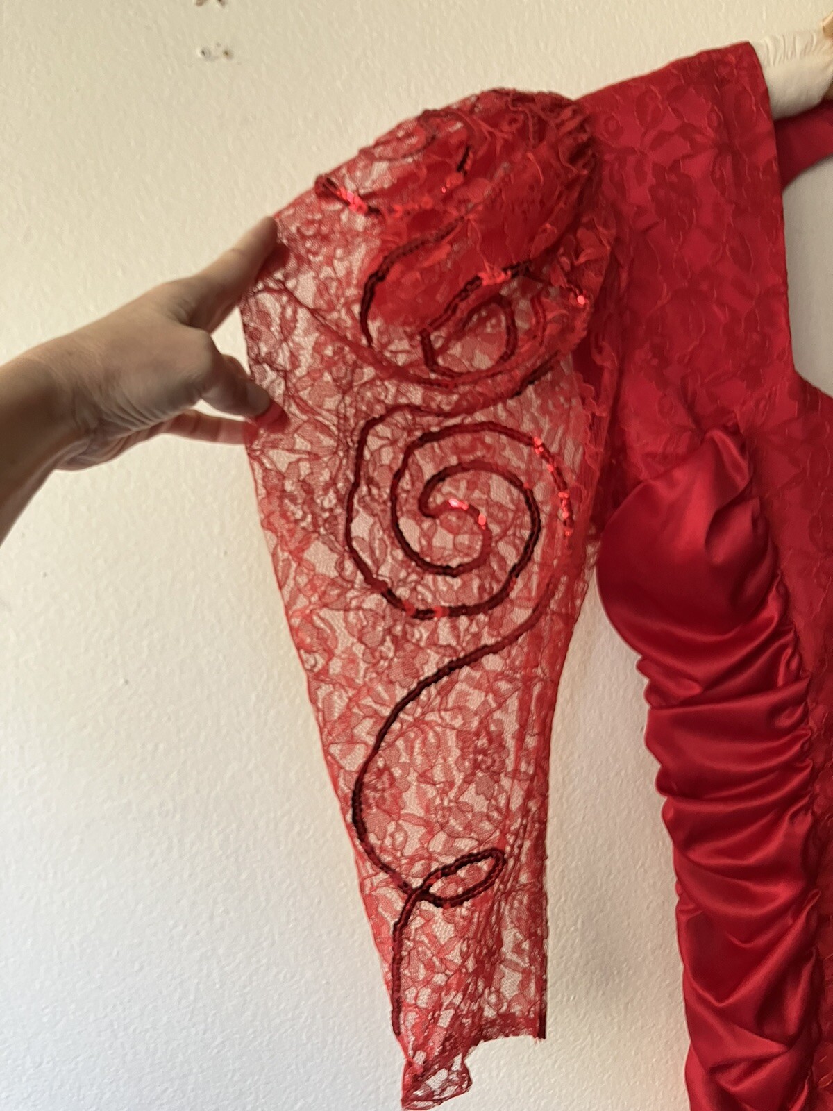 Vintage ’80s Mayvens Bright Red Prom Party Lace Sleeves Satin Ruching XS