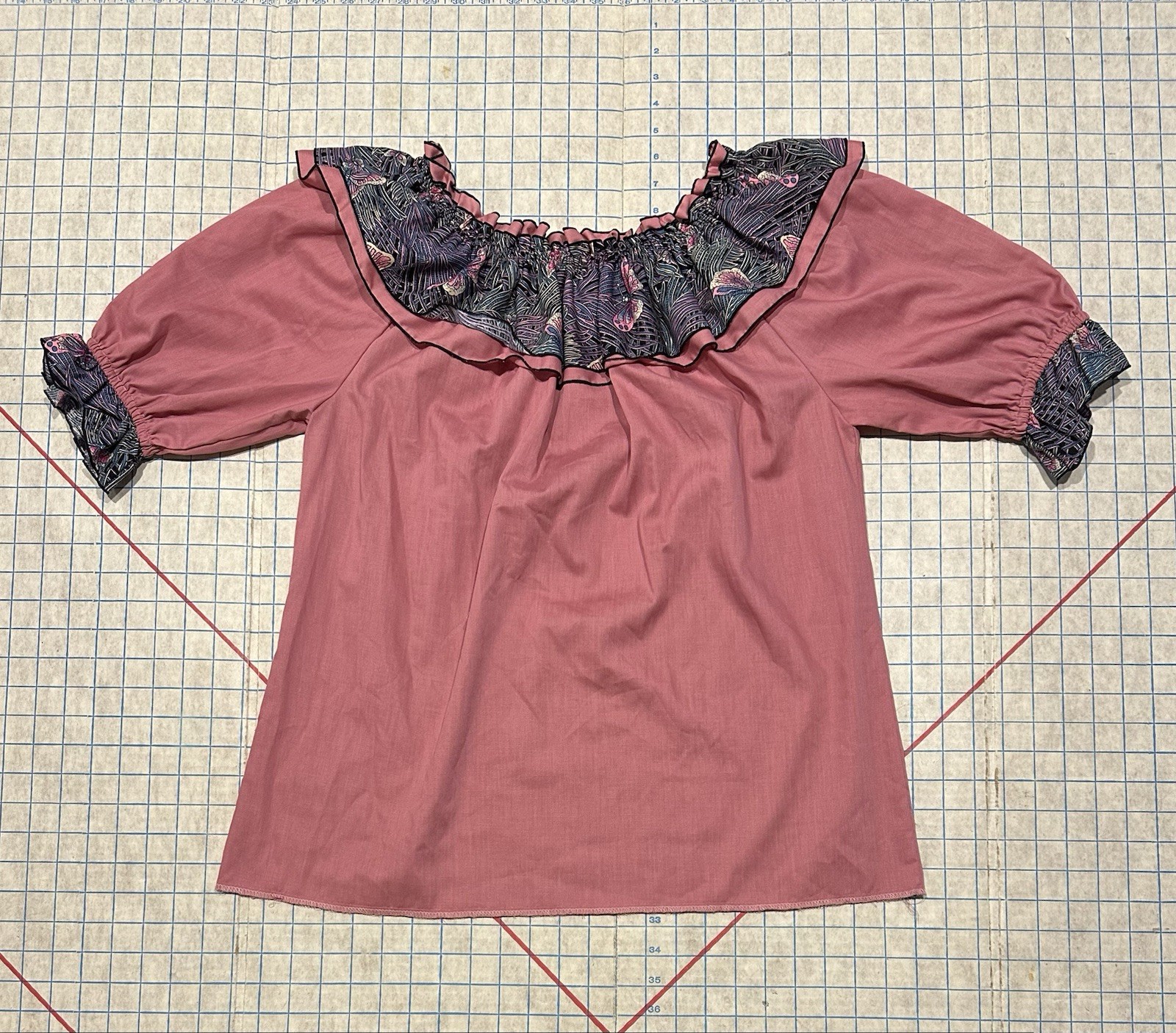 VTG Women’s Pink Ruffled Blouse Square Dance Size M/L Pink Butterfly Psychedelic