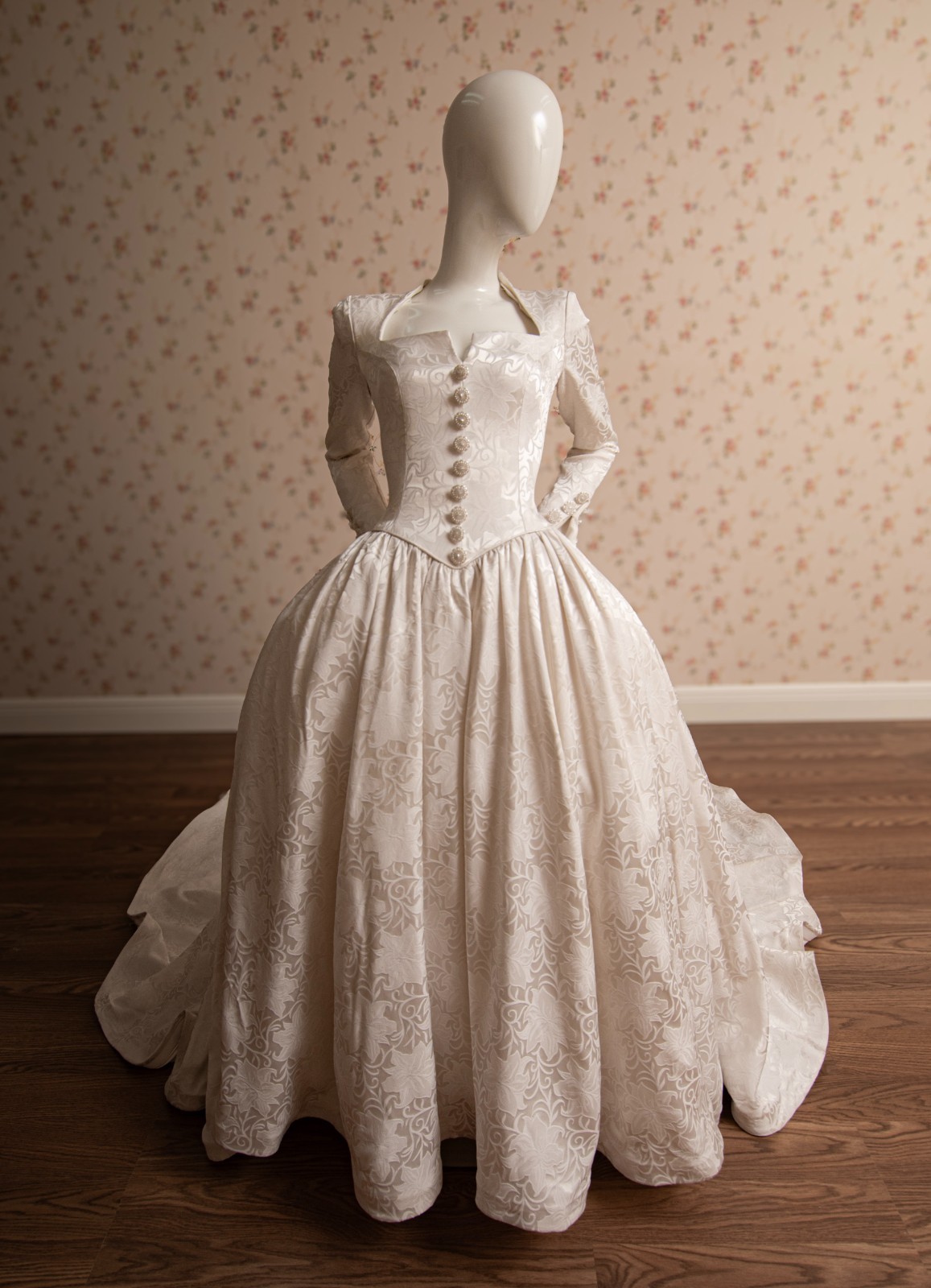Vintage 1990s Demetrios Gown 18th C. Inspired Wedding Dress Silk Brocade sz 8/10