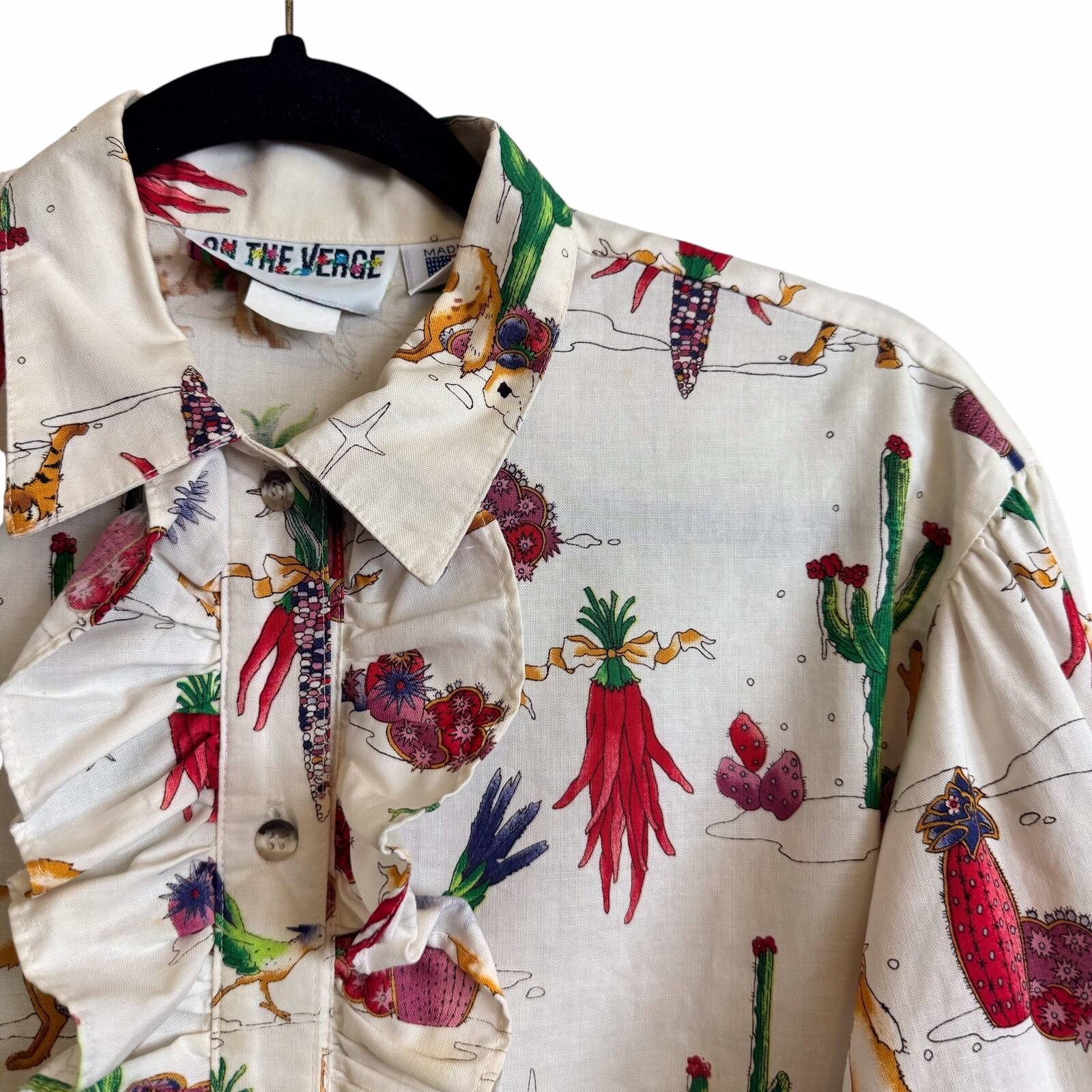 Vintage On The Verge Size Small Cowboy Western Cactus Ruffle Button Up Top
