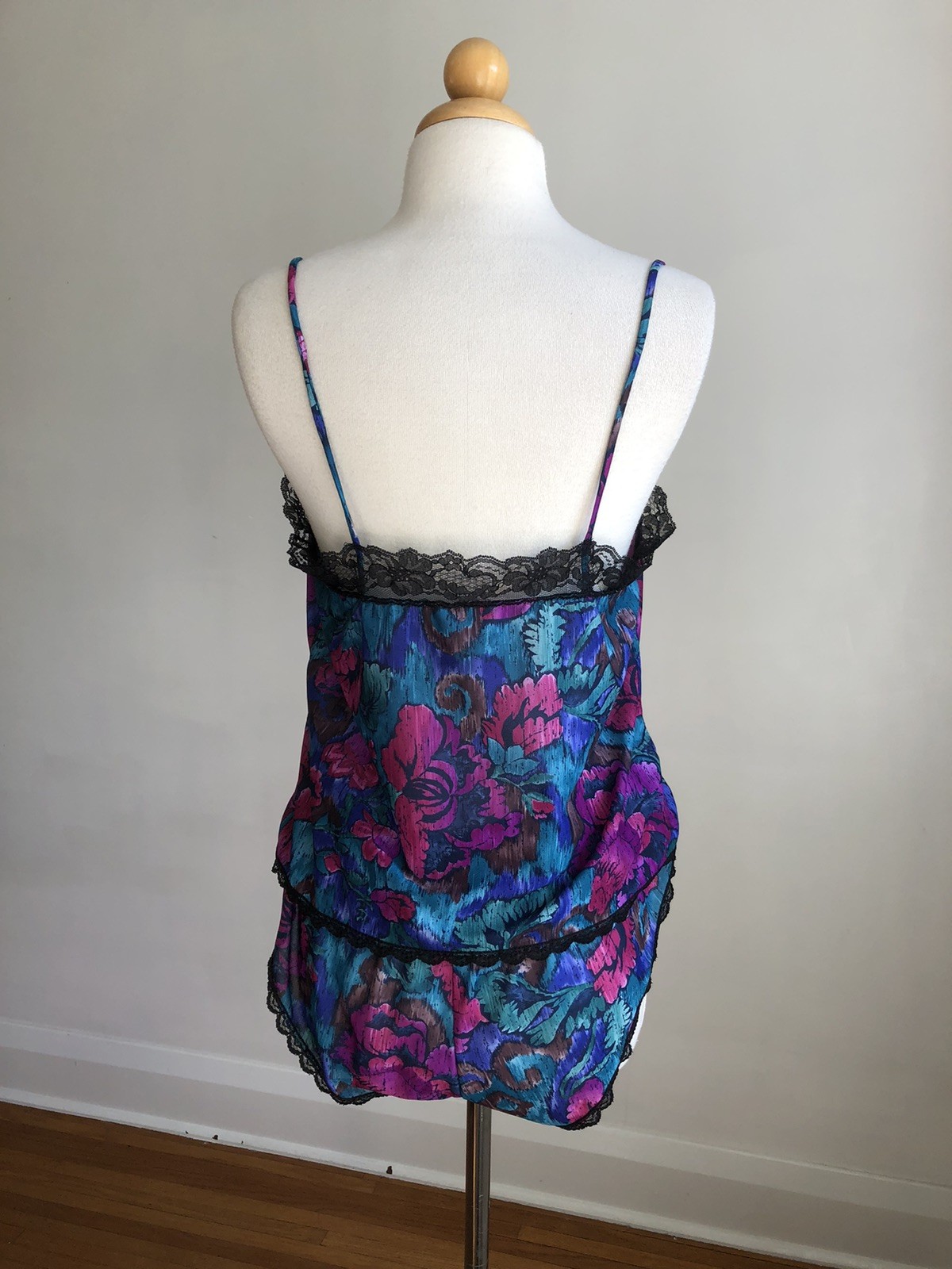 GORGEOUS VTG PETRA FASHIONS Floral Lacey 2pc Camisole & Shorts Lingerie Set SZ L