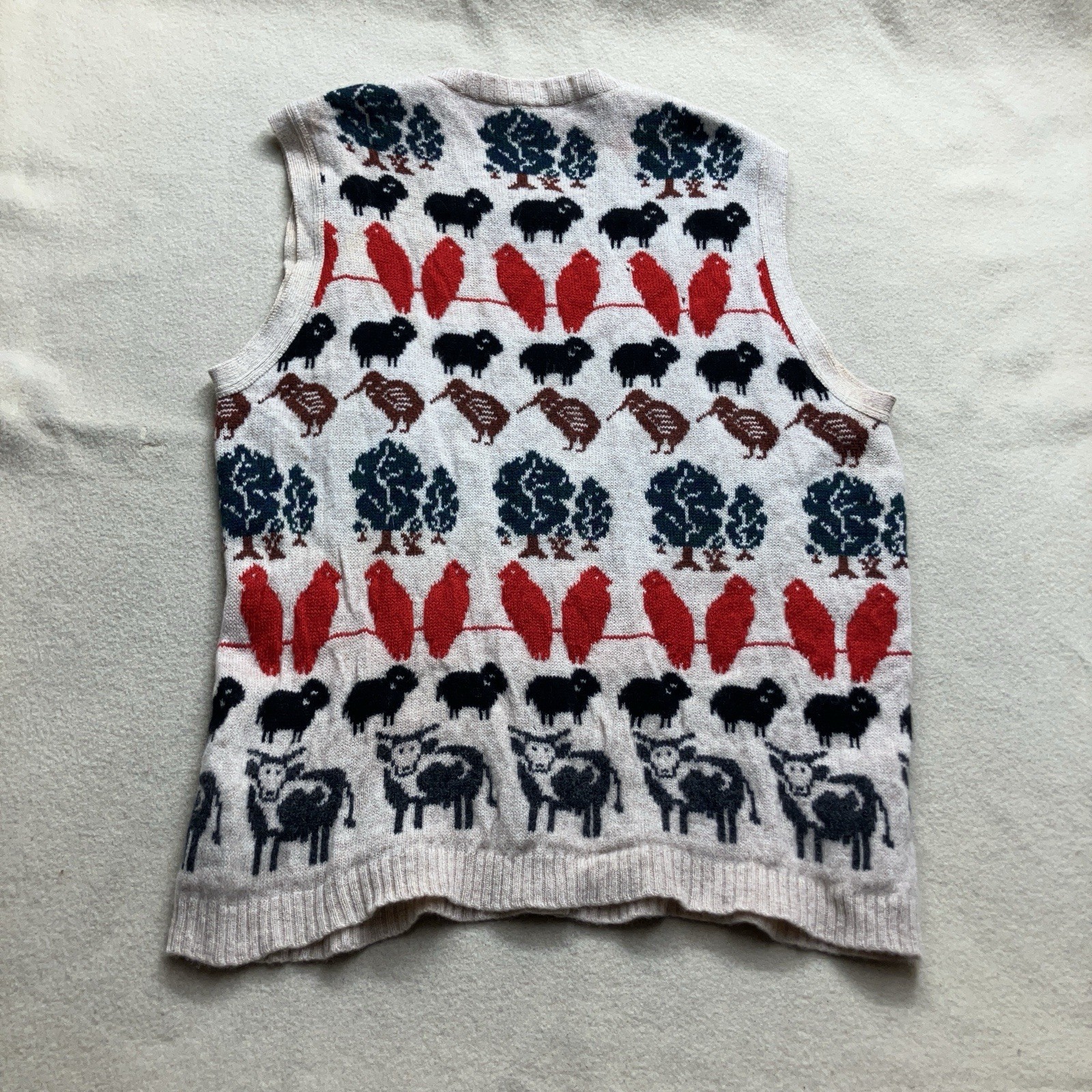 Vtg 80s PURE WOOL Knit Sweater Vest Made In New Zealand L Animal Theme Kiwi
