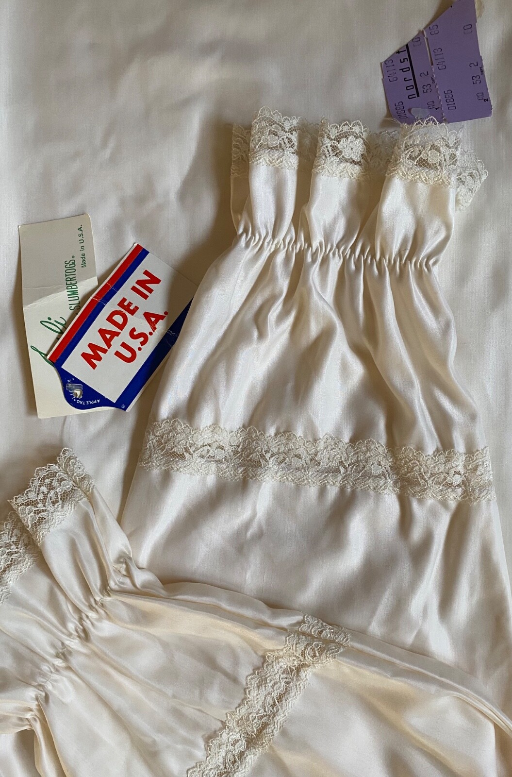 NWT ~ Vintage Juli of Slumbertog’s Satin Lace Long Sleeve Nightgown Large ~ USA