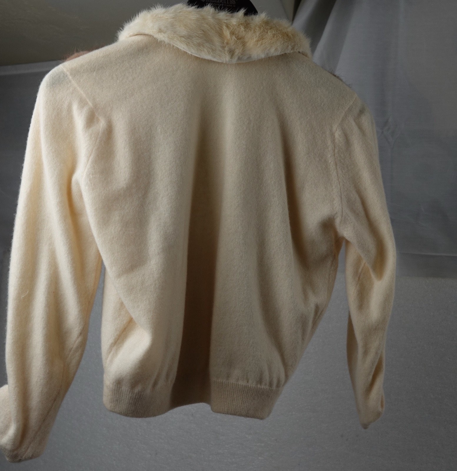 VINTAGE WOMANS BOBBI KAY CASHMERE SWEATER RHINESTONES DALTON MINK COLLAR