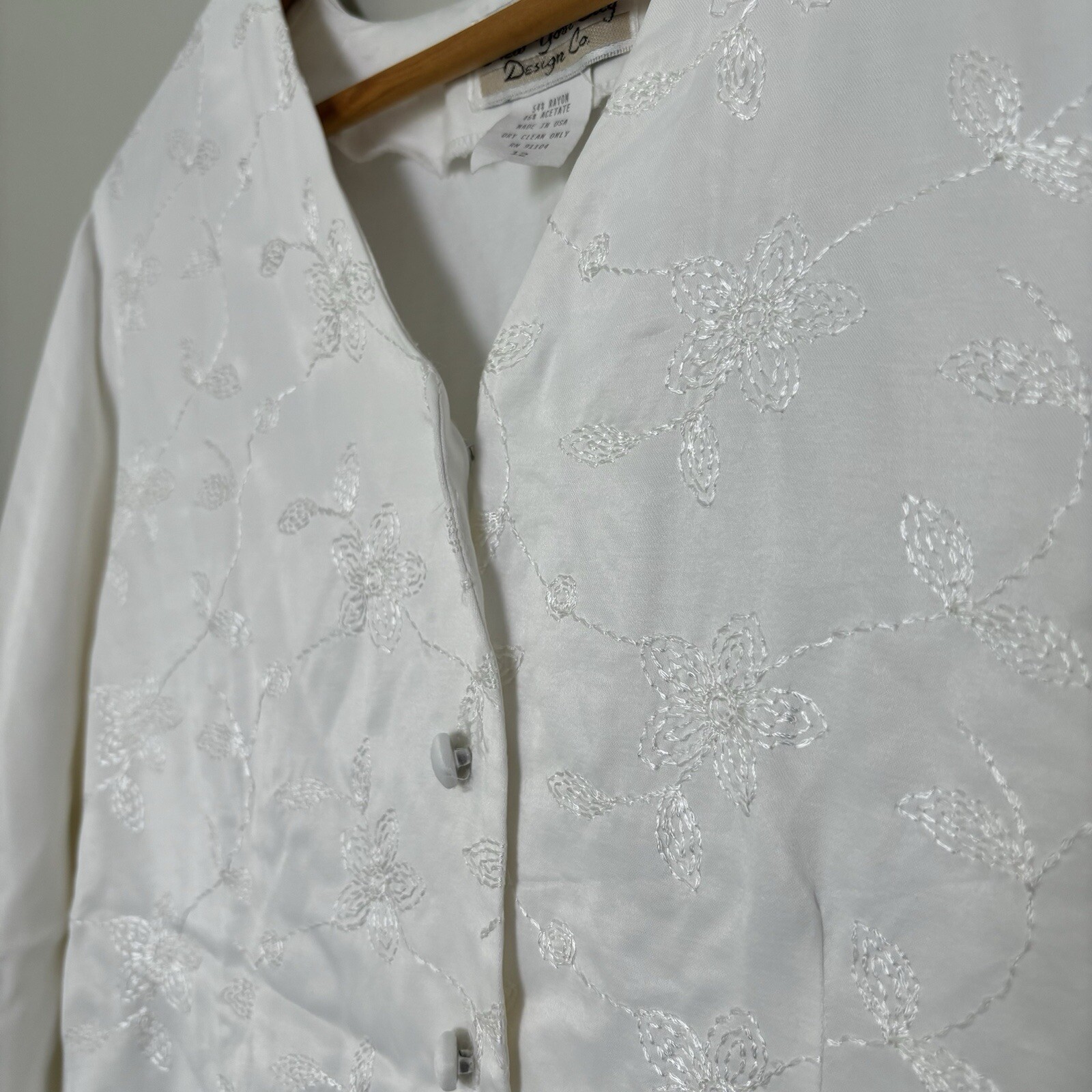 VTG 90s New York City Design Co White Button Down Floral Embroidered Top-L/12