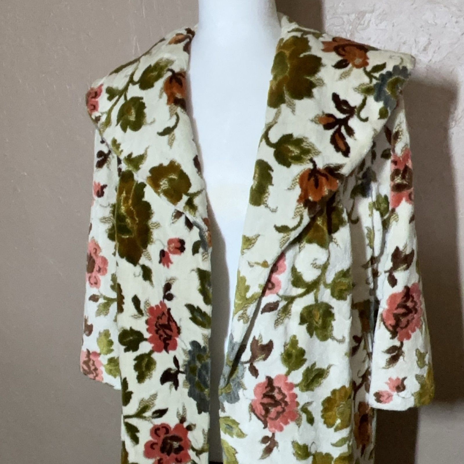 Vintage Floral Chenille Tapestry Coat Cream Olive Green Orange Pink Pockets
