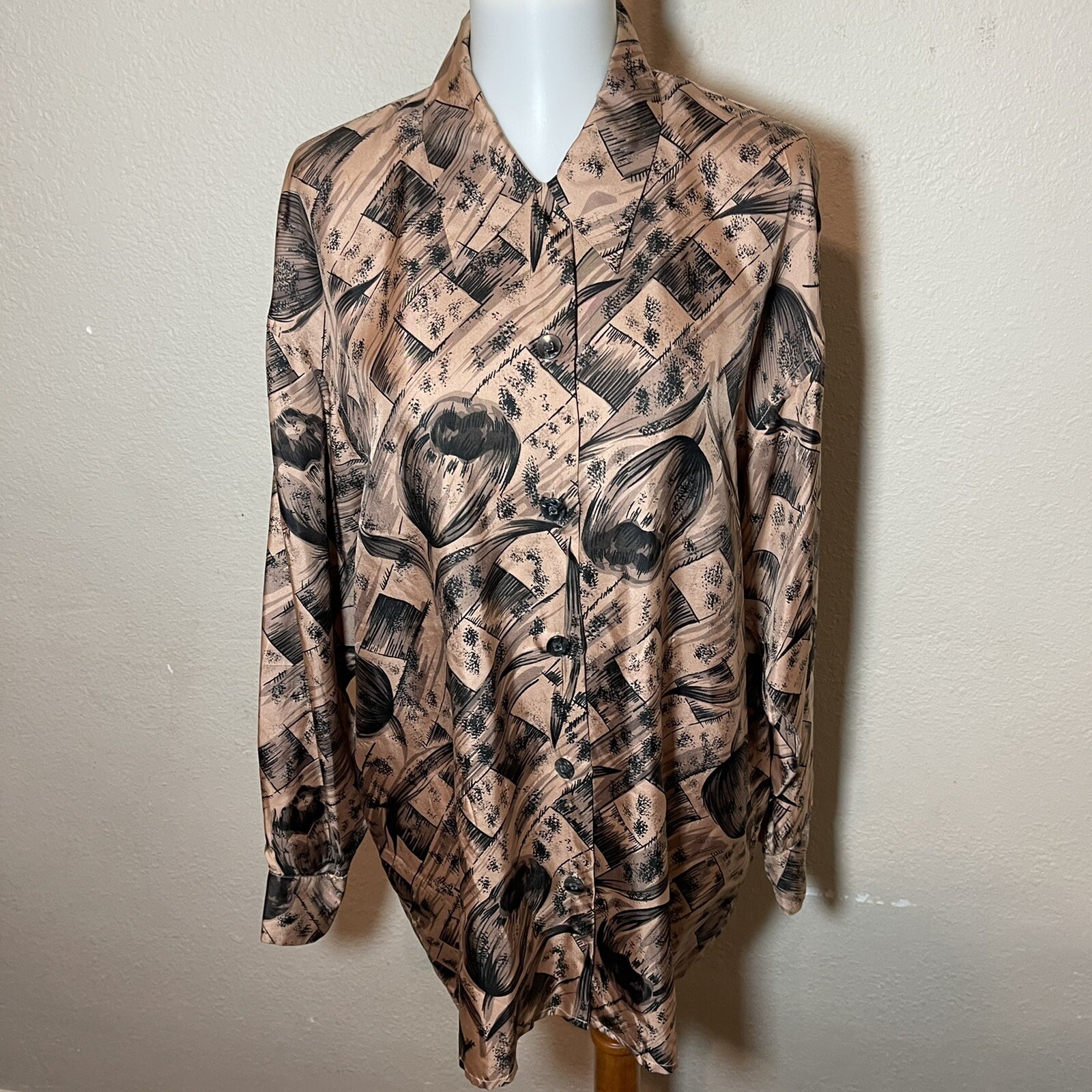 Vintage Ted Lapidus Paris Blouse 100% Silk, Button Up, Long Sleeve, Tulips Med
