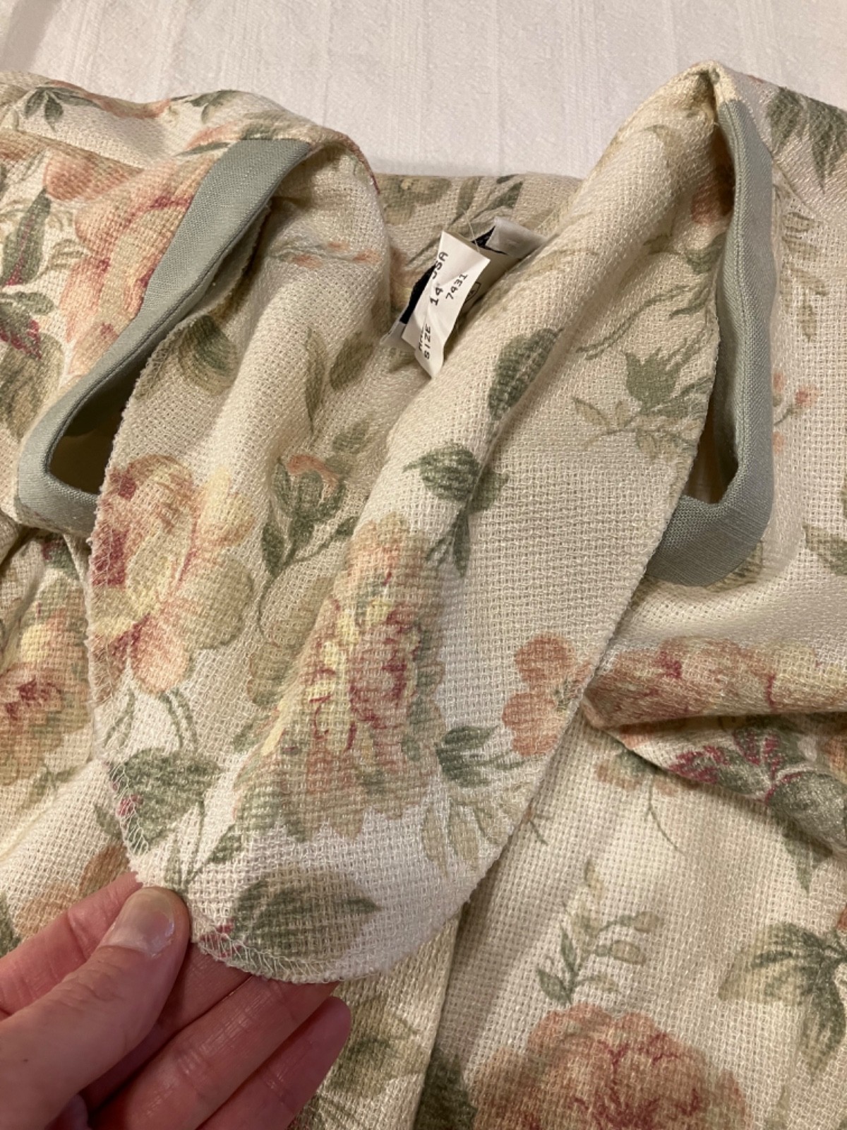 Vintage 80s Lady Carol of New York Sage Green and Cream – Size 14