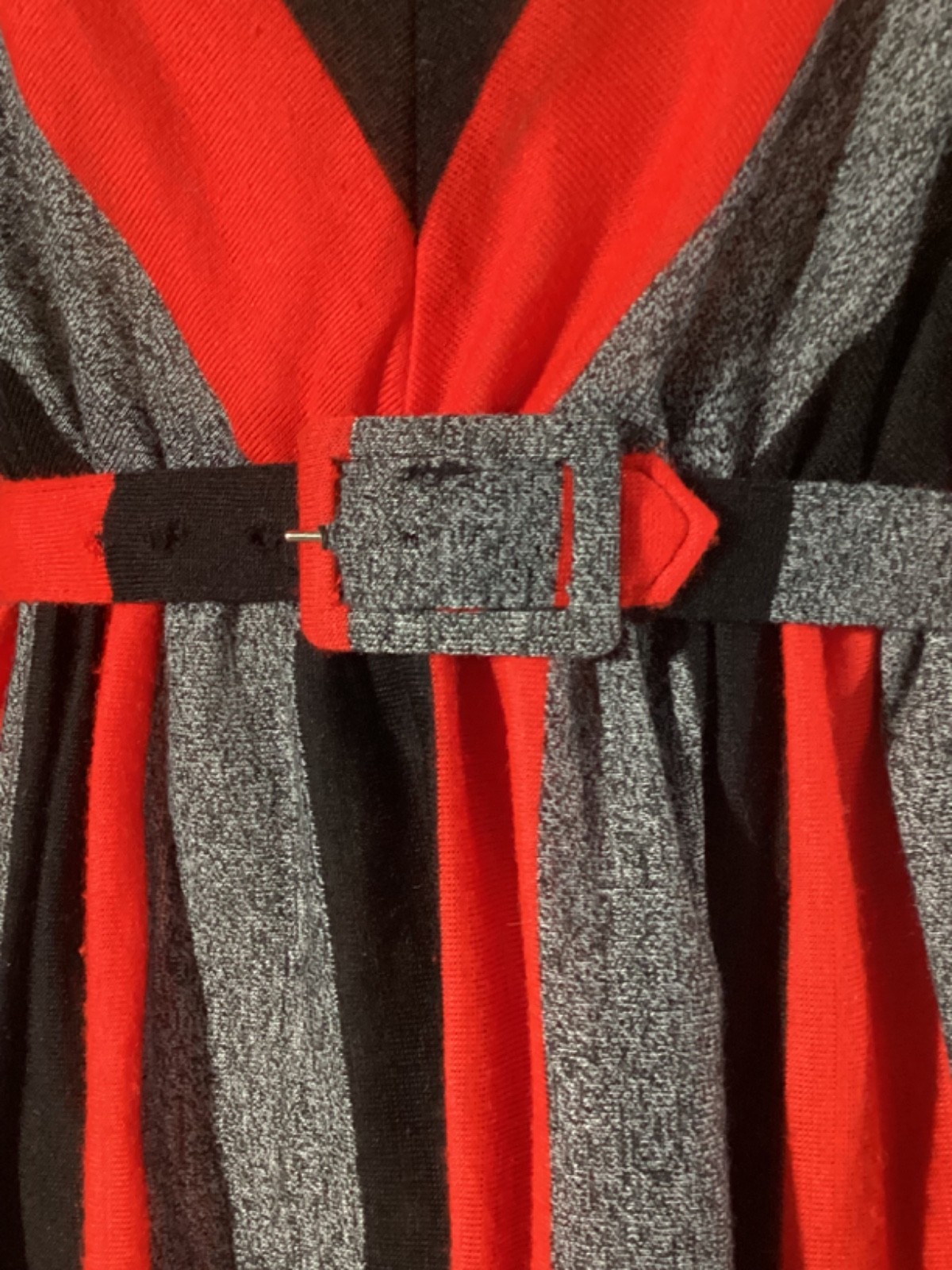 Vintage 80’s Red Black Gray Chevron Stripe Jersey Knit Belted Midi Dress Sz 6