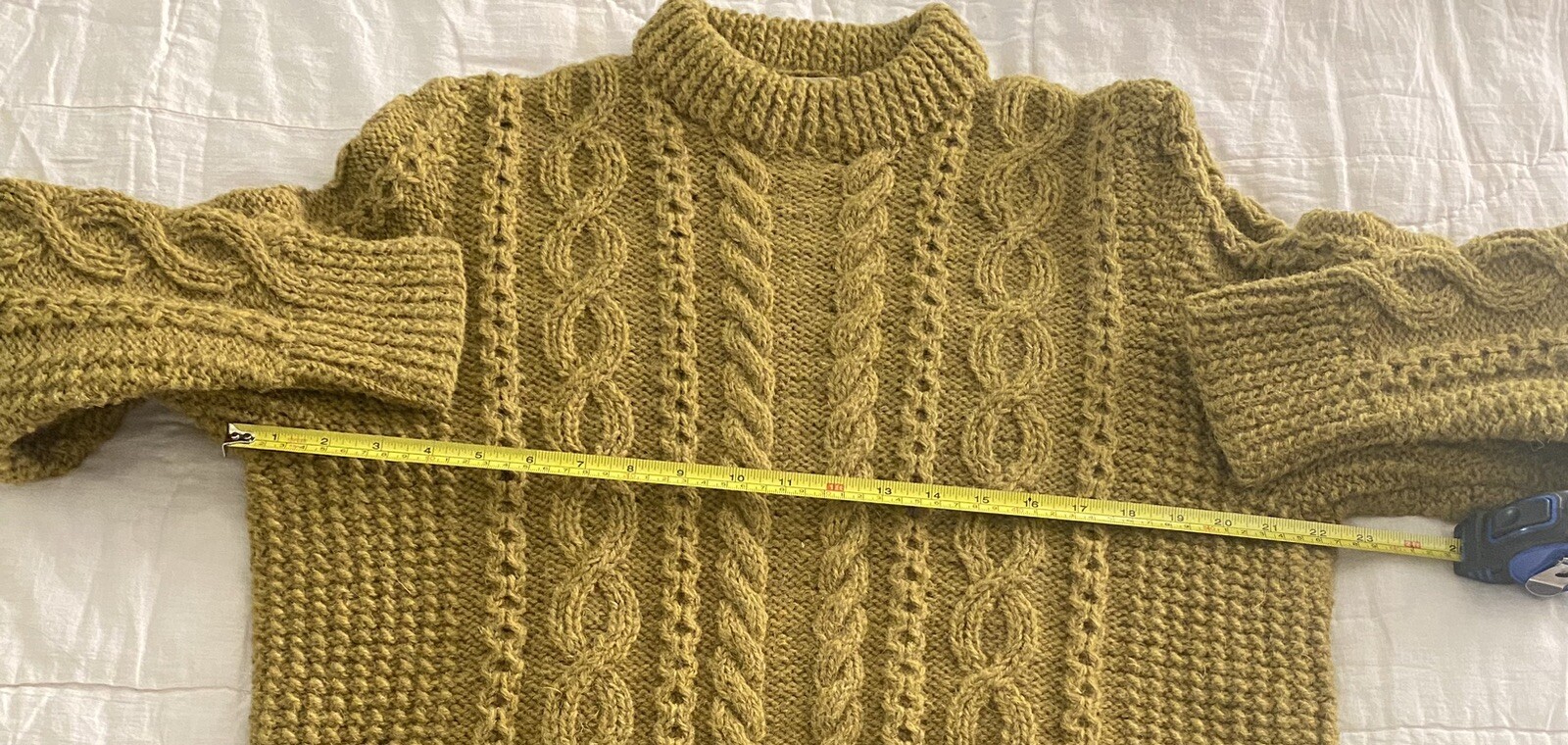 VINTAGE A Loch Erisort Garment 100% Pure New Virgin Wool Cable Knit Sweater L