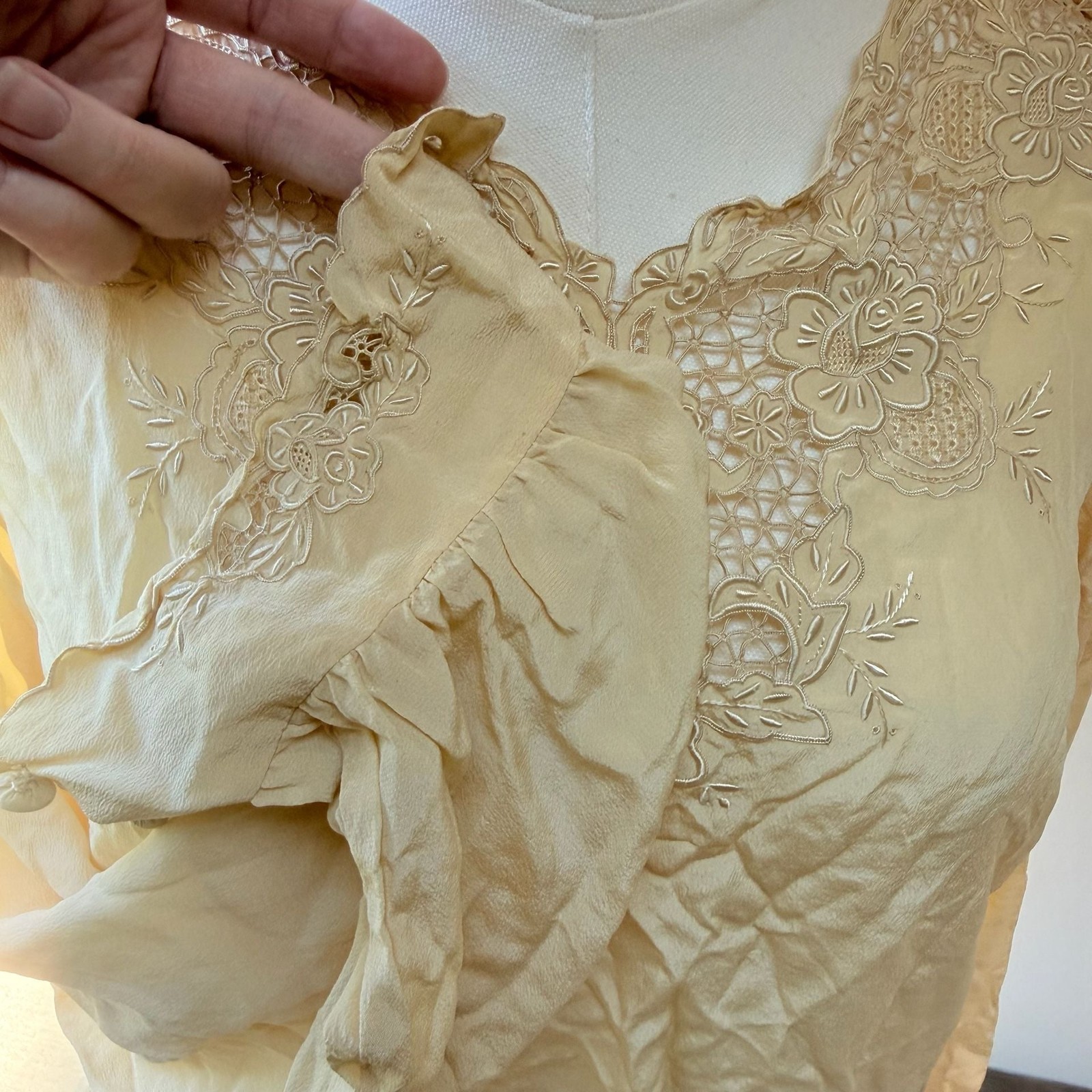 Vintage 100% Silk Hand Embroidered Lace Detail Blouse