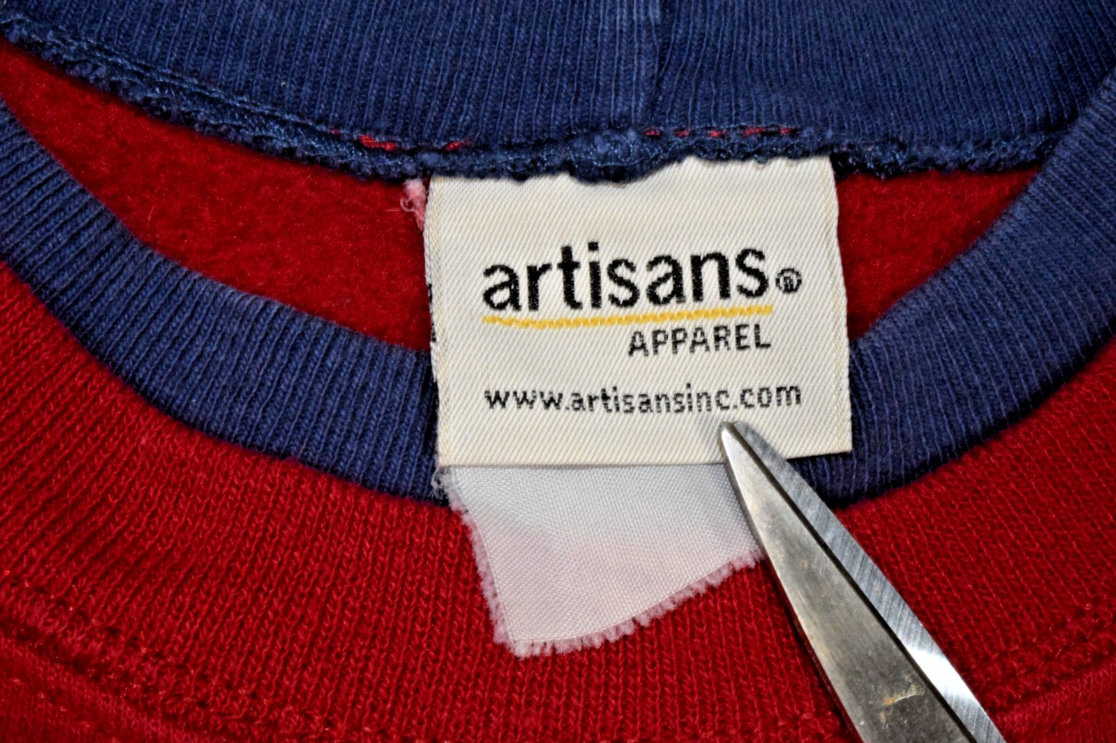 Vintage Sweatshirt Artisans Size L Y2K Cranberry Red Winter Moose Plaid Antlers