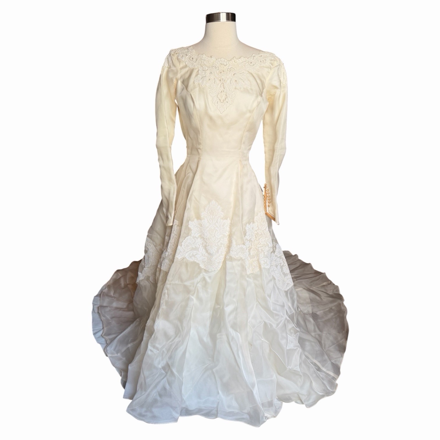 Vintage 1960s 60s Wedding Dress with Train Lace Buttons Union Made Long Sleeves