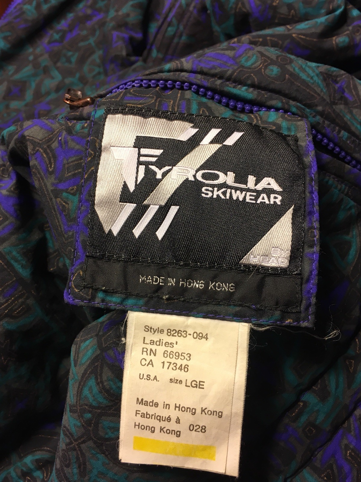 Vtg Womens Large REVERSIBLE 80’s TYROLIA Ski Jacket Purple And Graffiti Style