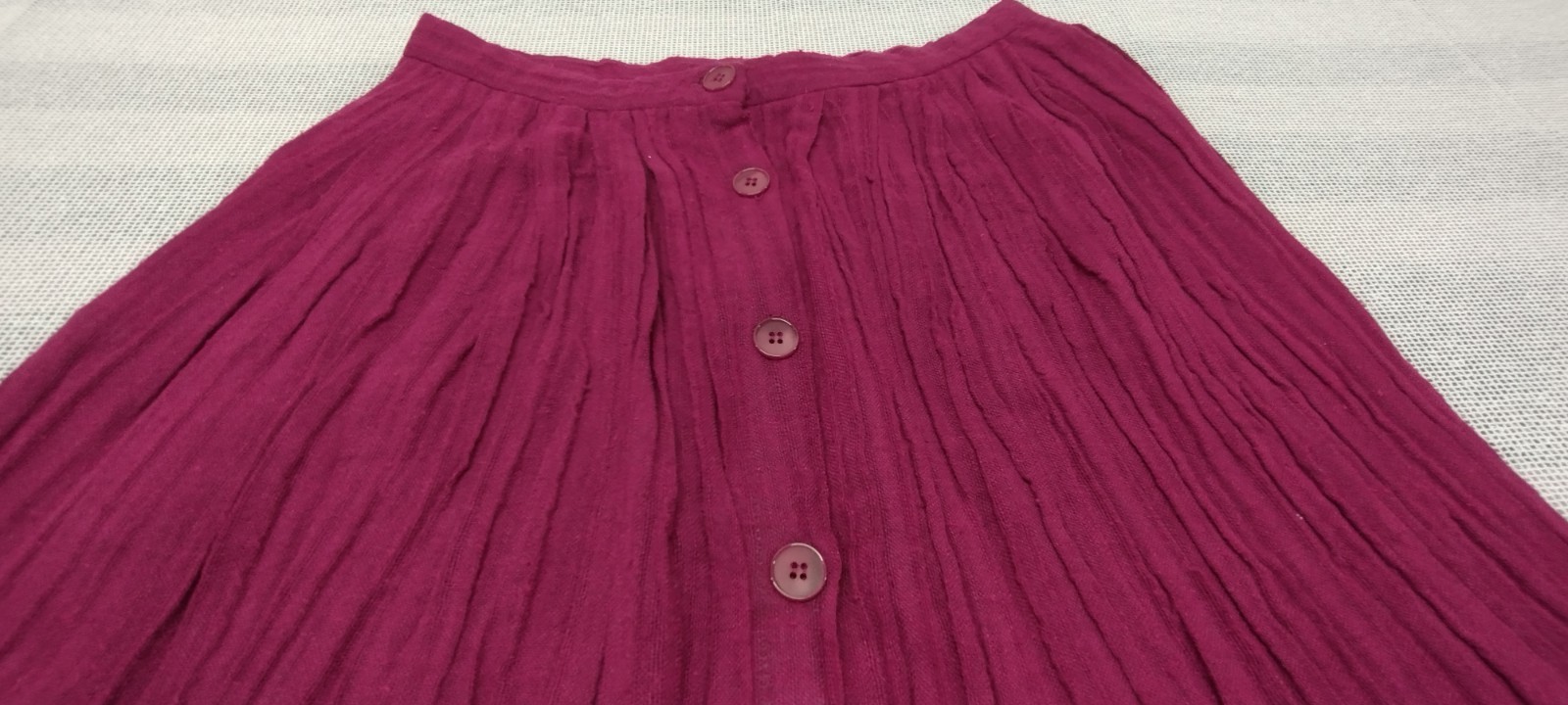 1970s Campus Casuals Pink Fuchsia Skirt Crinkle Cotton Buttons Below Knee Size M