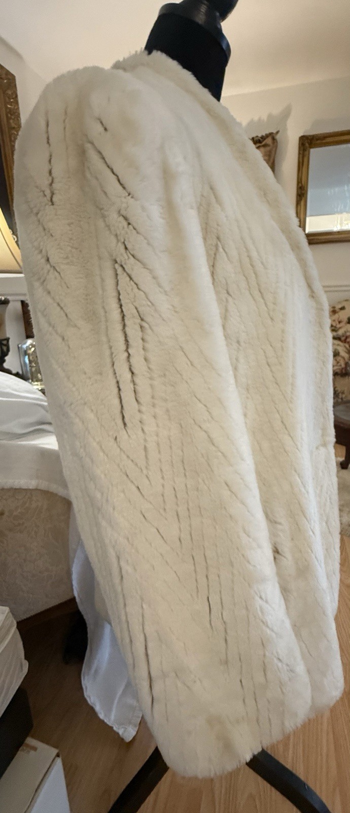 Vintage Jacques Saint Laurent Genelle Ivory Faux Fur Coat Jacket Size L/XL