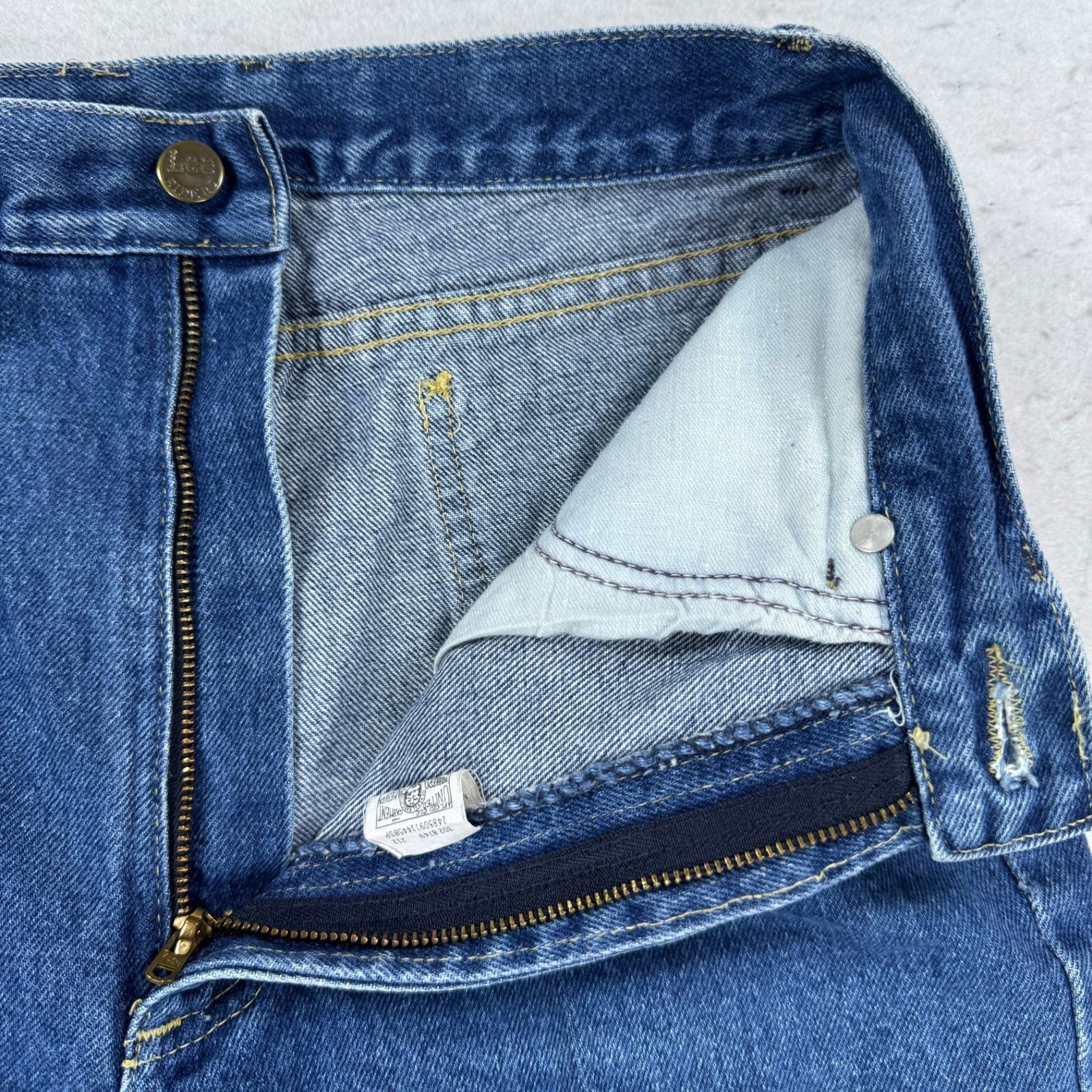 Vintage Lee High Waisted Mom Jeans Blue Tapered Made in USA Size 11 Med 27×28