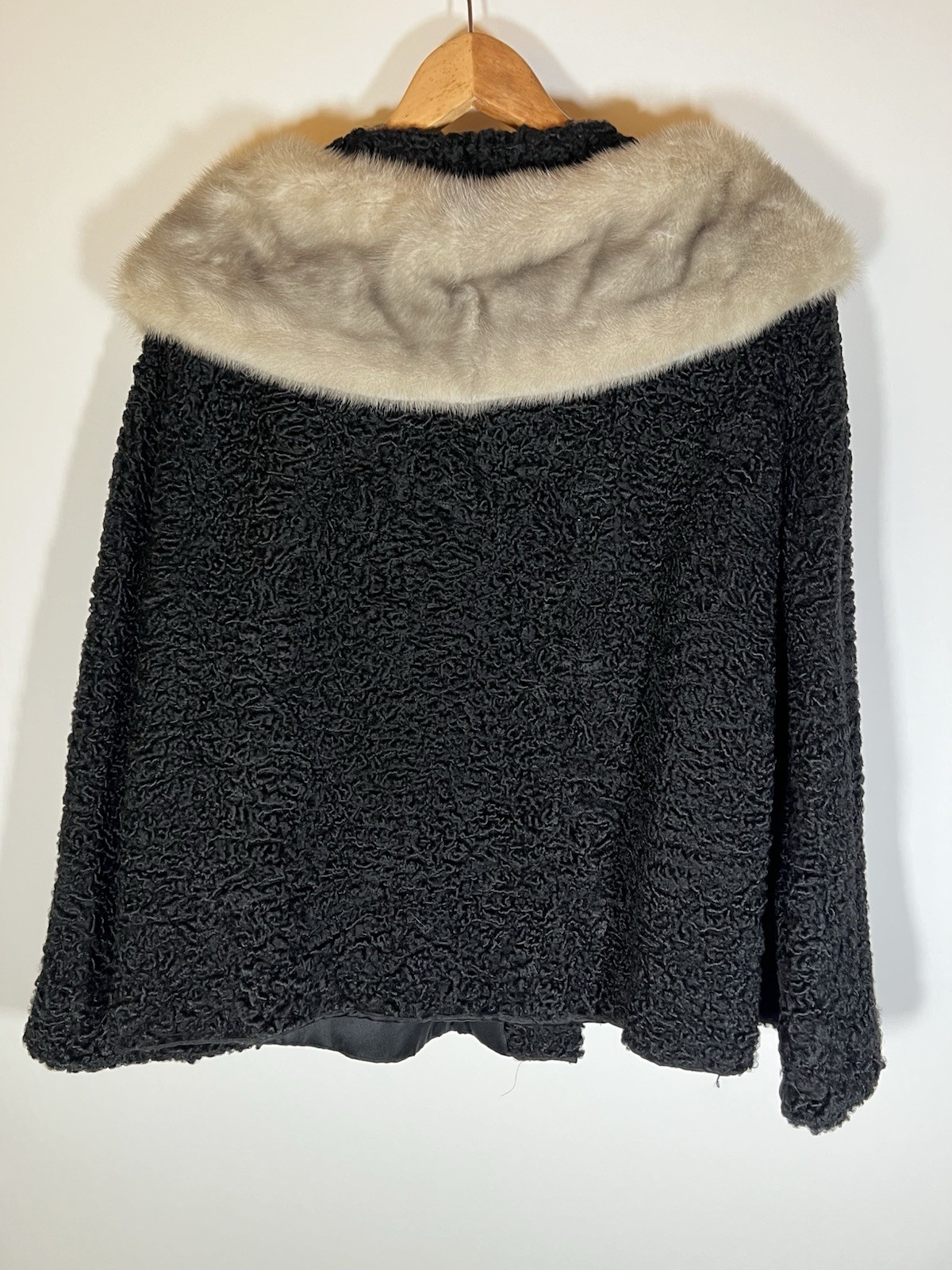 Vintage 60s Hudson’s Detroit Persian curly lamb short coat fur collar XL glam