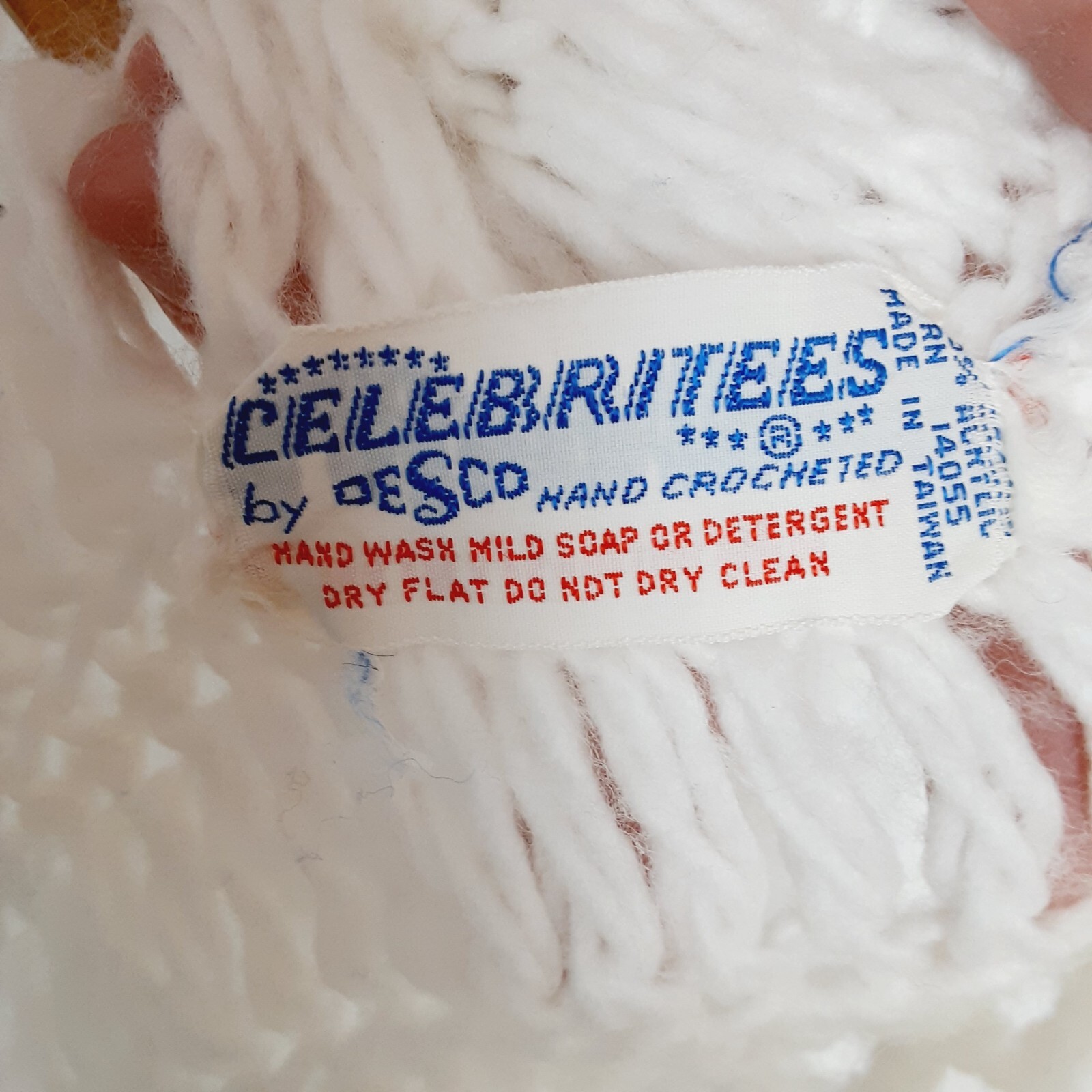 Celebritees by Desco Vintage Hand Crocheted Off White Sweater Shrug