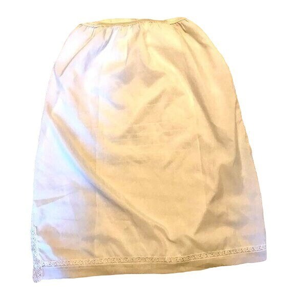Vintage Women’s White Satin Lace Detail Pull-On Skirt Slip Sz XS Pin-Up Ethereal