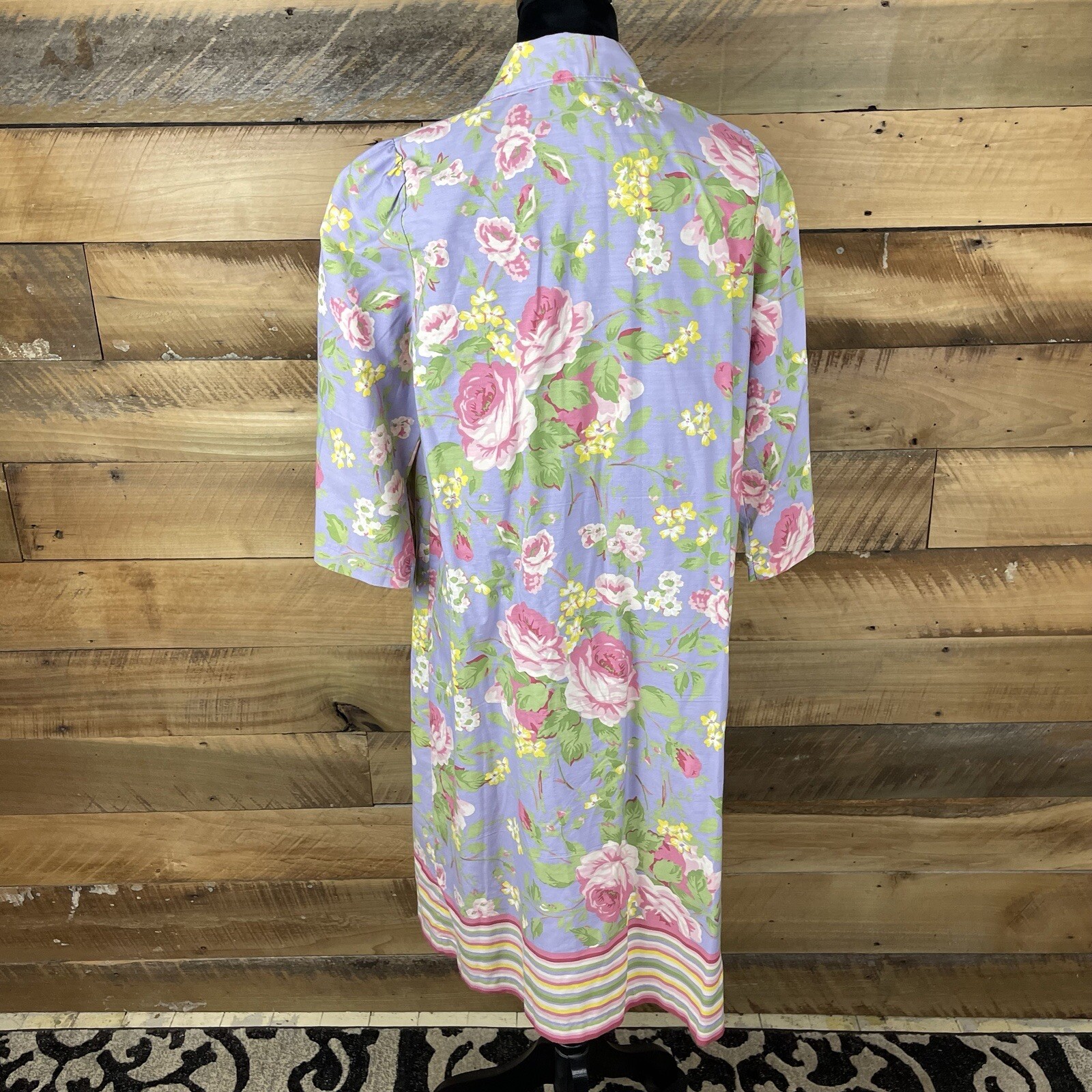 Vtg Ladies Petite Medium The Tog Shop Lavender & Pastels Floral & Stripes Robe