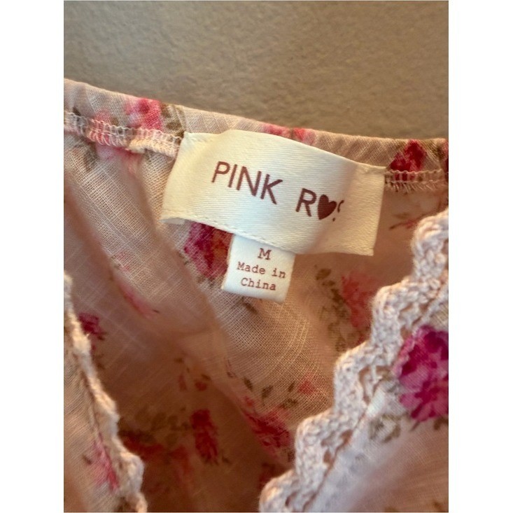 Pink Rose Floral Tie Front Cami Top Pink White Lace Trim Handkerchief Hem Medium