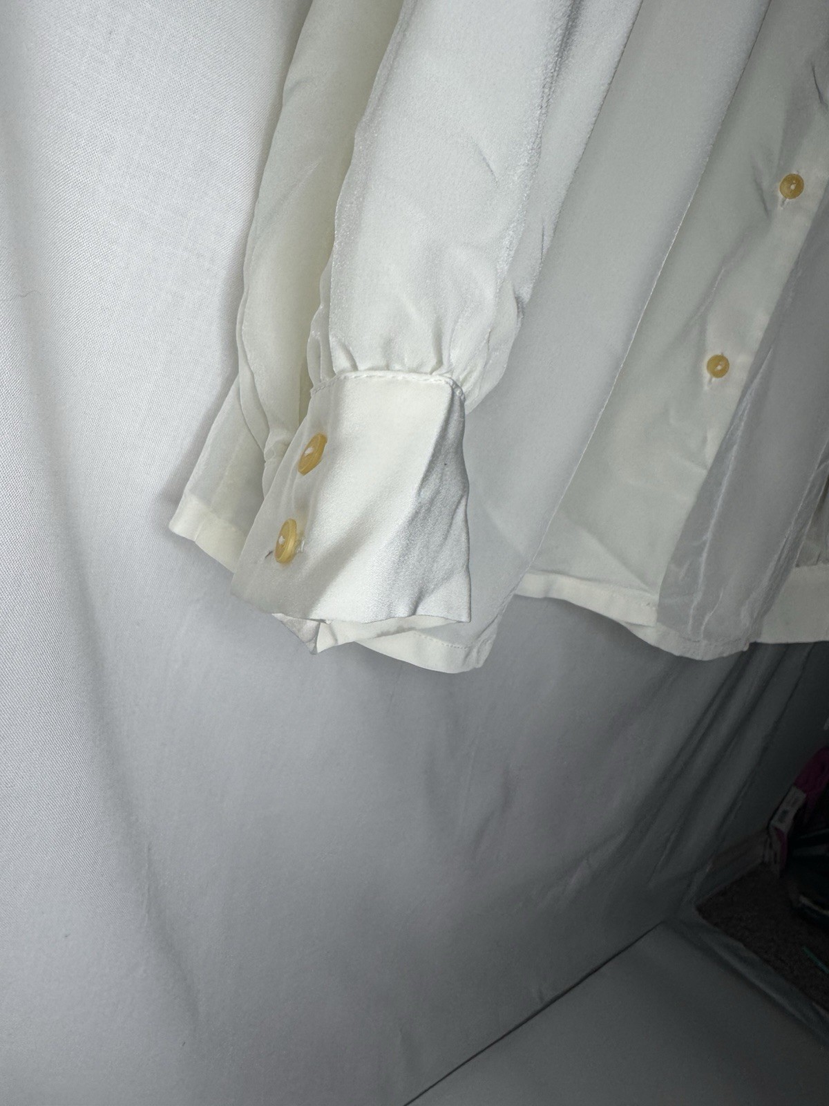 Vintage Pendleton Sophisticates Ivory Tie Neck Blouse Size 10 Satin USA