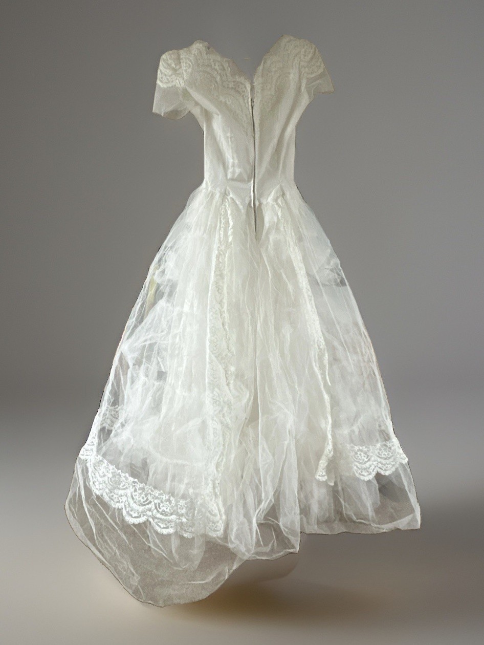 Vintage 1950s Ivory Ruffled Tulle Wedding Dress Gown Party Prom Lace Trim