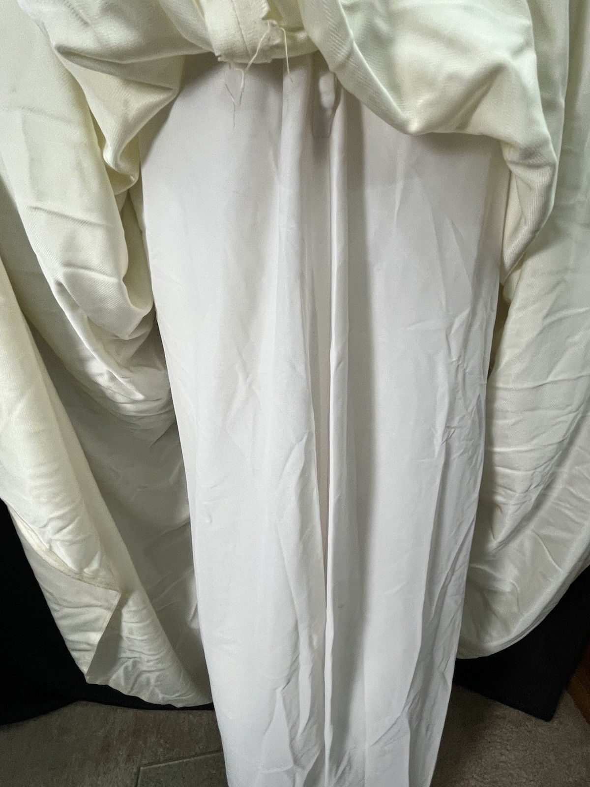1960s Vintage Handmade Wedding Dress Train Pearls XS Metal Zipper W/ Headband