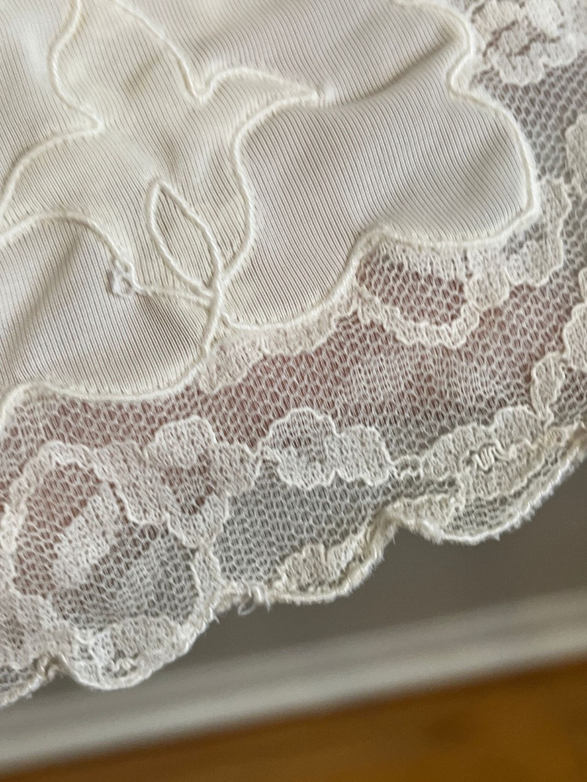 Vintage Floral Lace Lingerie Cream S Feminine Sexy Mod Pin Up Retro Slip 60s