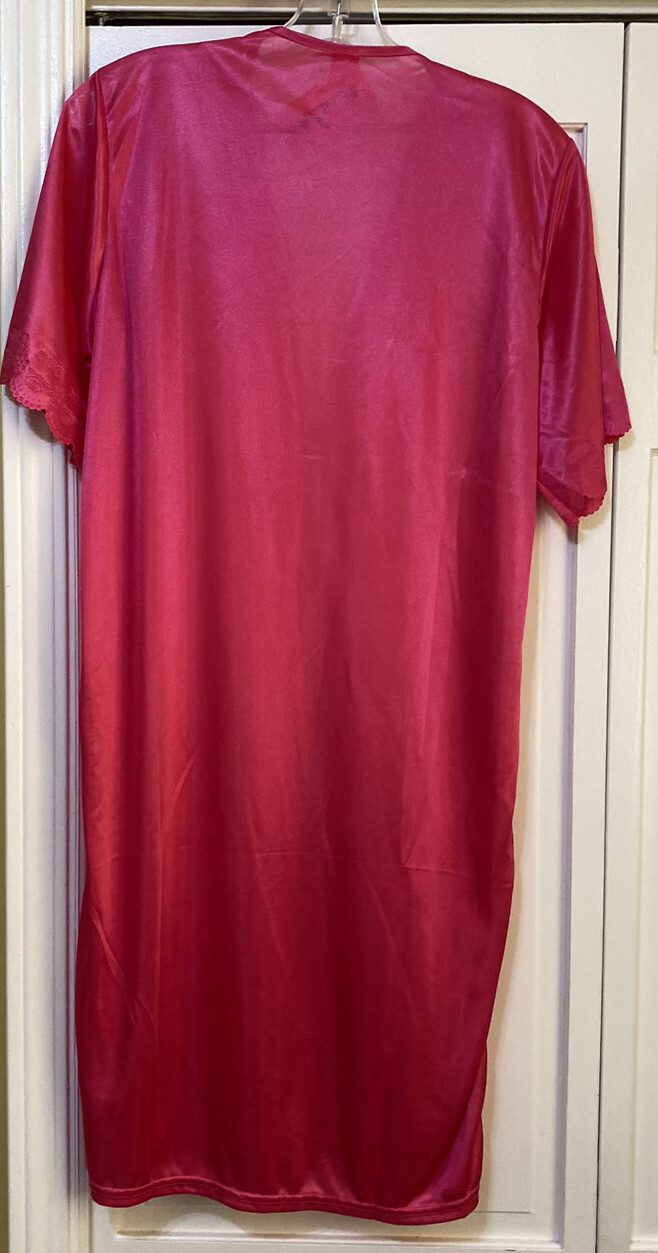 VINTAGE Nine’s Peignoir Set NIGHTGOWN & ROBE Dark Pink Scalloped Trim Medium NOS