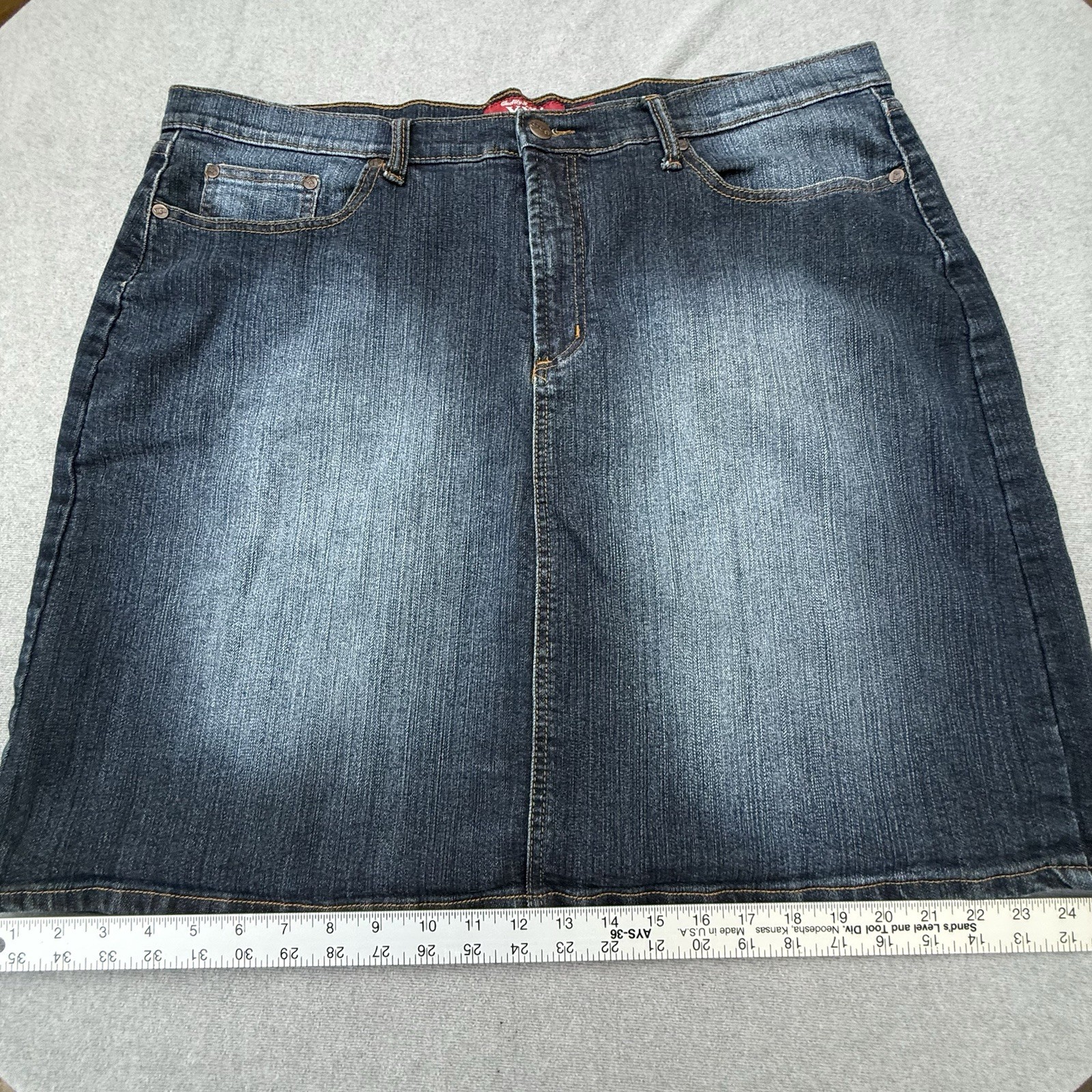 Quality Apparel Women’s Skirt Size 21/22 Jean Skirt Blue Denim