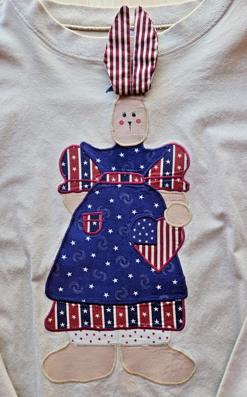 Vintage Quitman USA Brand Women’s Large Cream-Color Long Sleeve Shirt Bunny READ