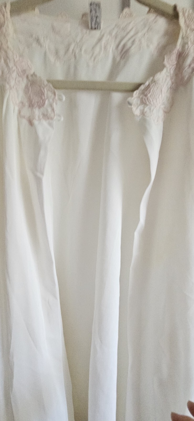 Vtg Eye Ful By The Flaums pink floral emrboiered neck layered nightgrown Medium