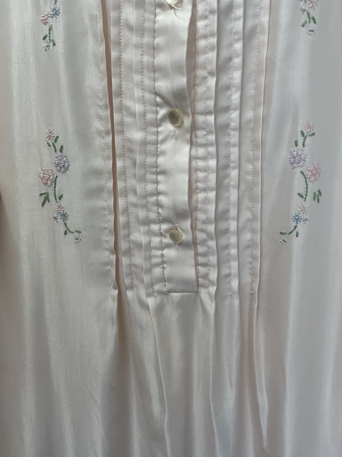 Windy Rose Vintage Nightgown Size Small Blush Embroidery Pleats