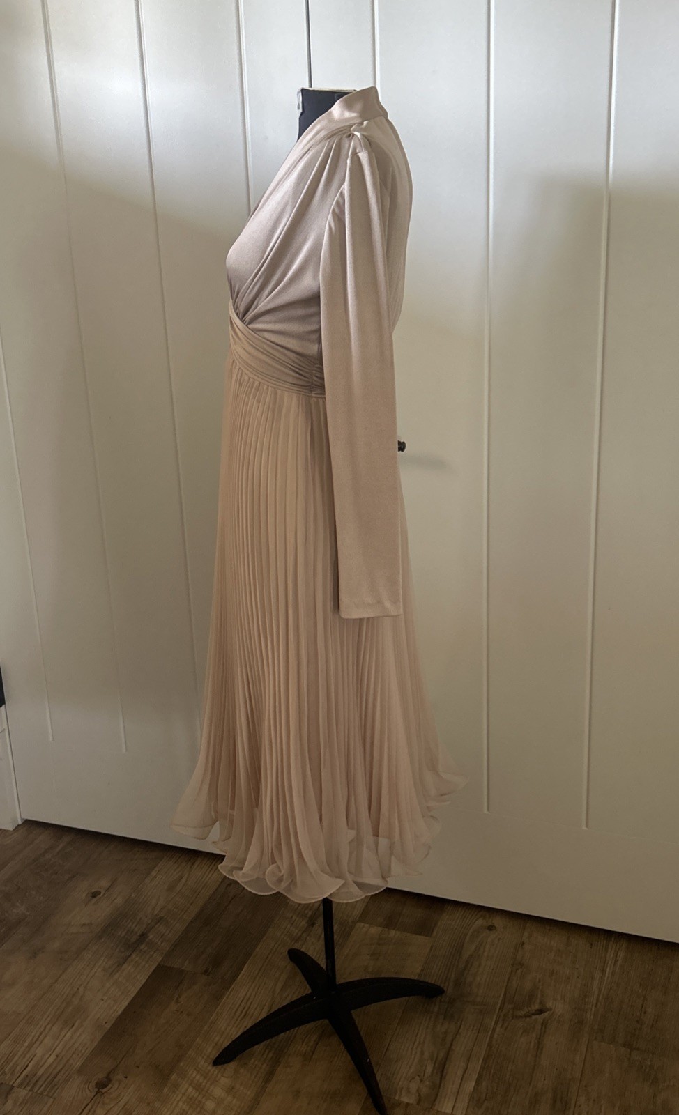 Vintage 1970’s Miss Elliette California Nude Dress With Accordion Pleat Skirt