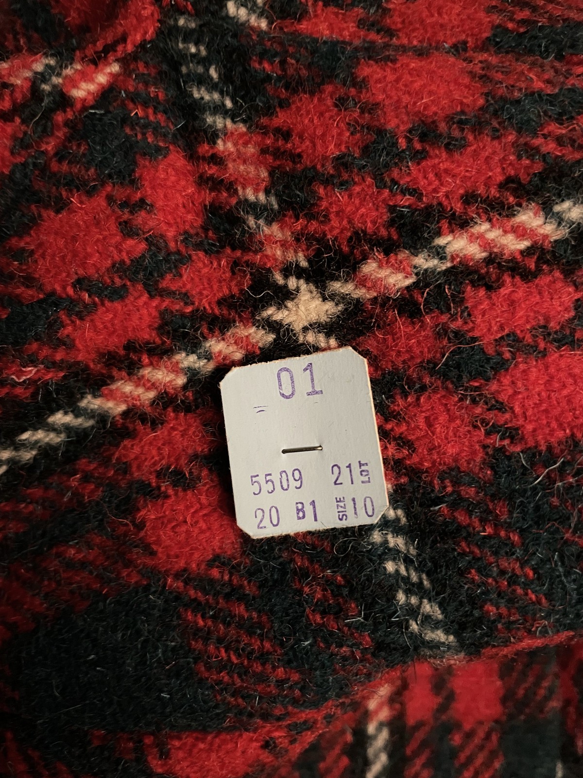 1950s Vintage Red Green Plaid Wool Scotland Harris Tweed Ladies Coat NOS S/M