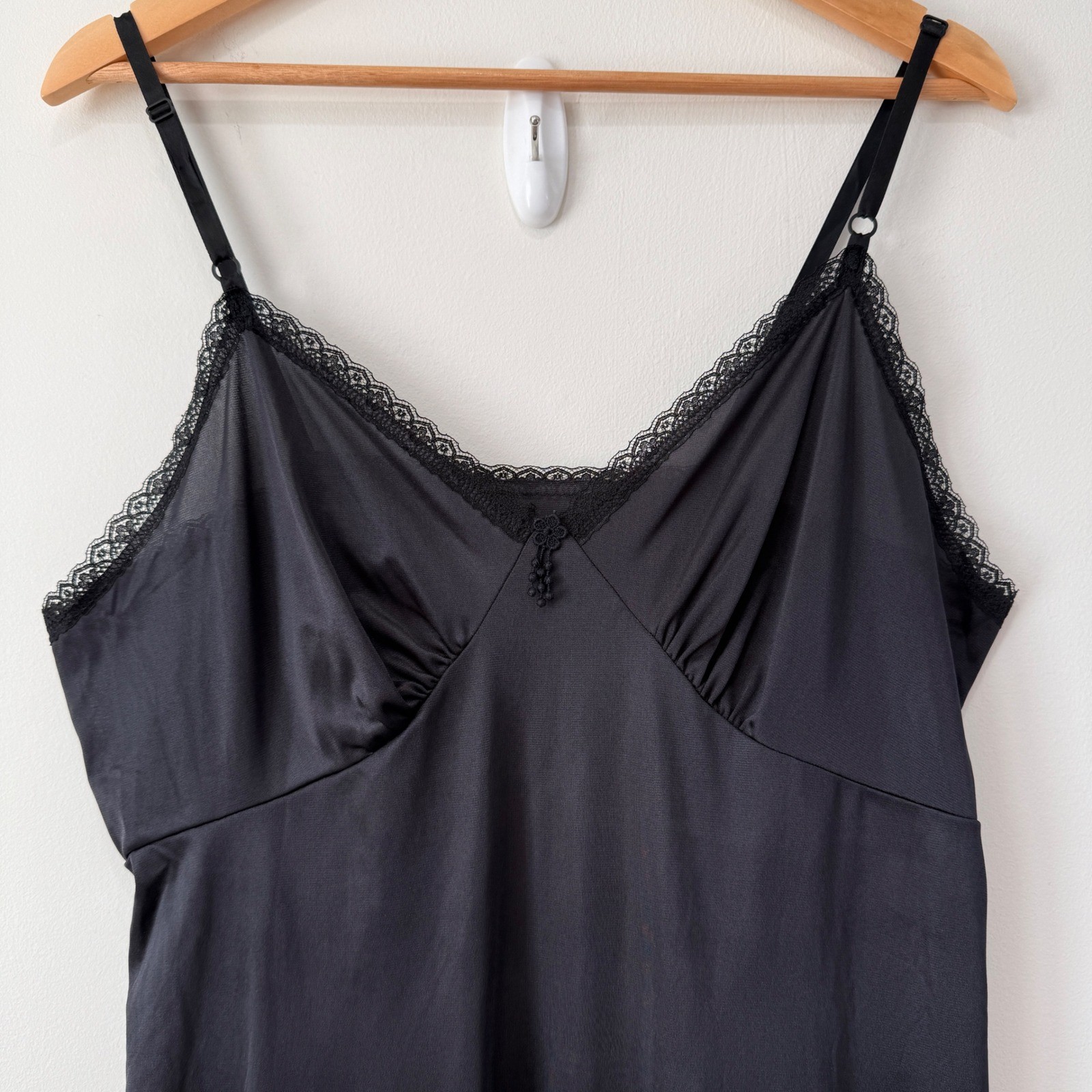 Vintage 70s 80s Sears Black Full Slip Dress Antron III Nylon Size 40 Large Retro