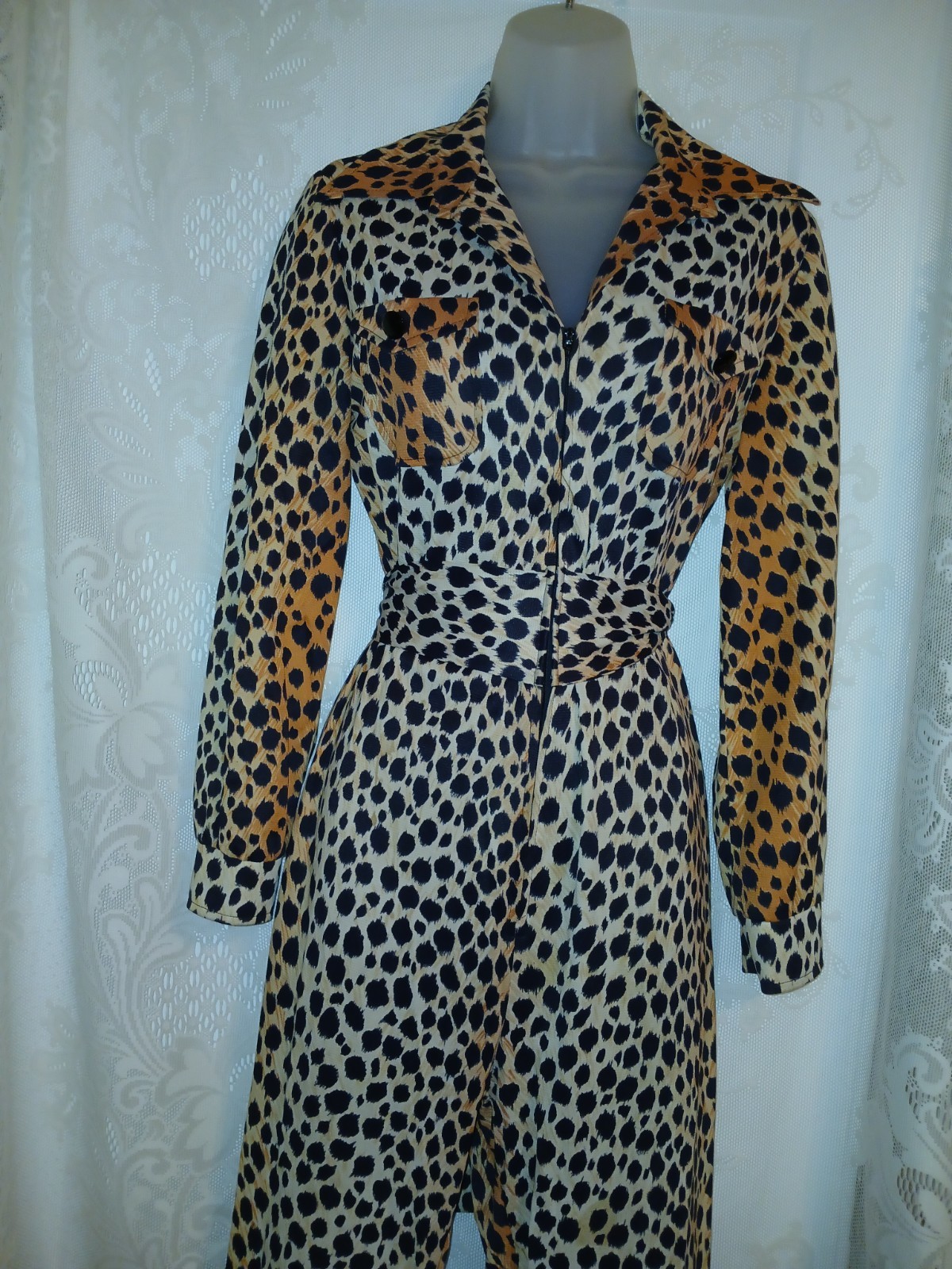 Vintage 70s Disco Leopard Nylon Zip Front Jumpsuit Pantsuit Dagger Collar M EUC